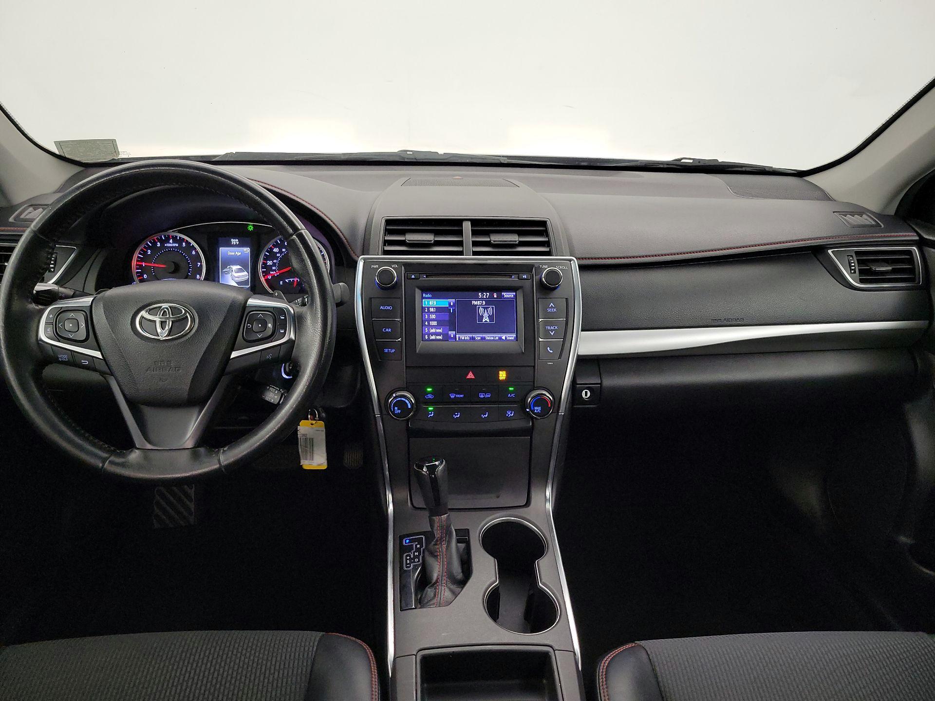 Thumbnail: 2016 Toyota Camry - 9