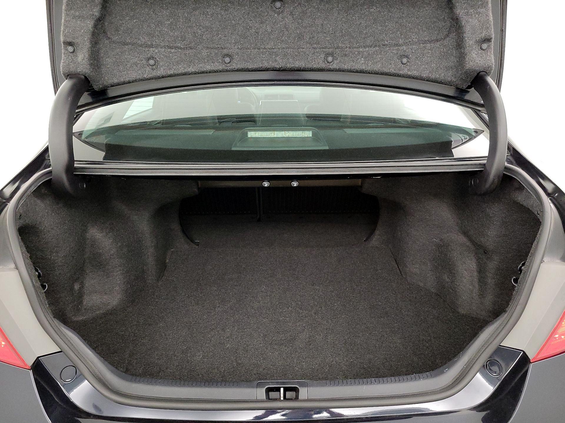 Thumbnail: 2016 Toyota Camry - 20