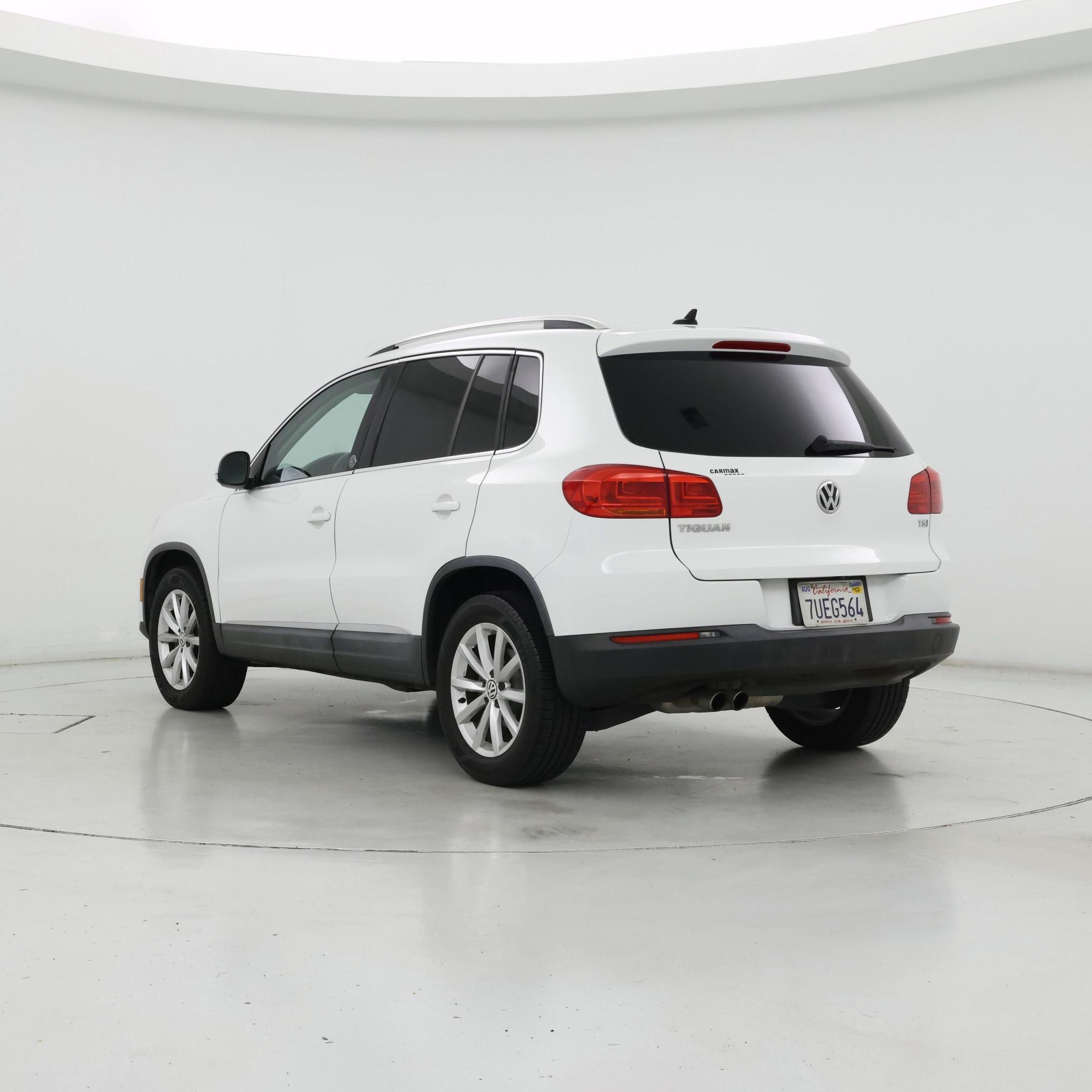 Thumbnail: 2017 Volkswagen Tiguan - 2