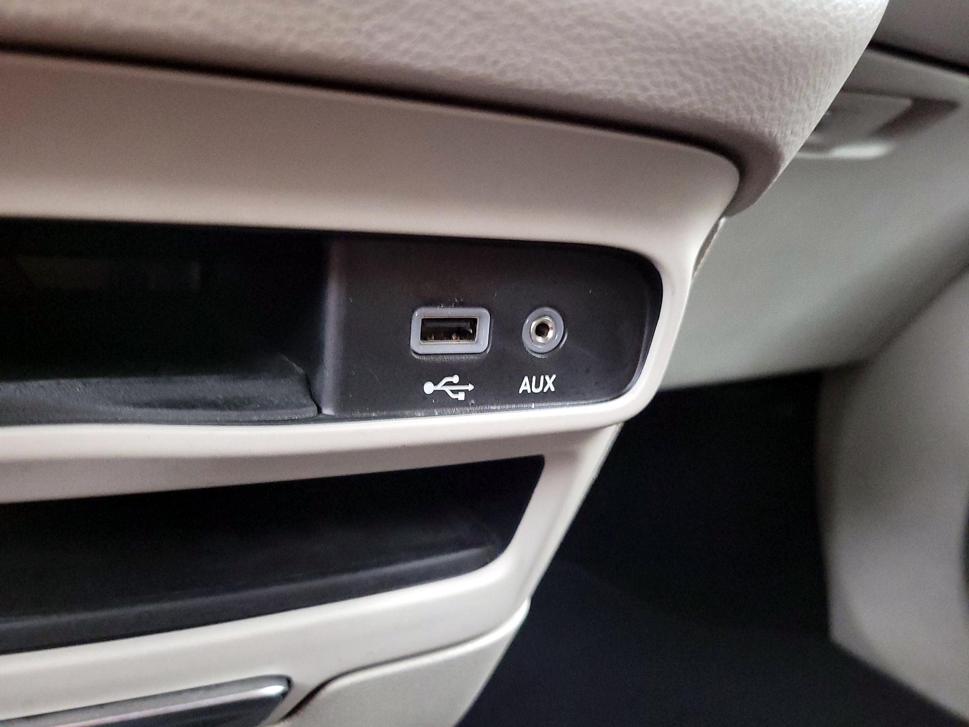Thumbnail: 2020 Chrysler Pacifica - 19