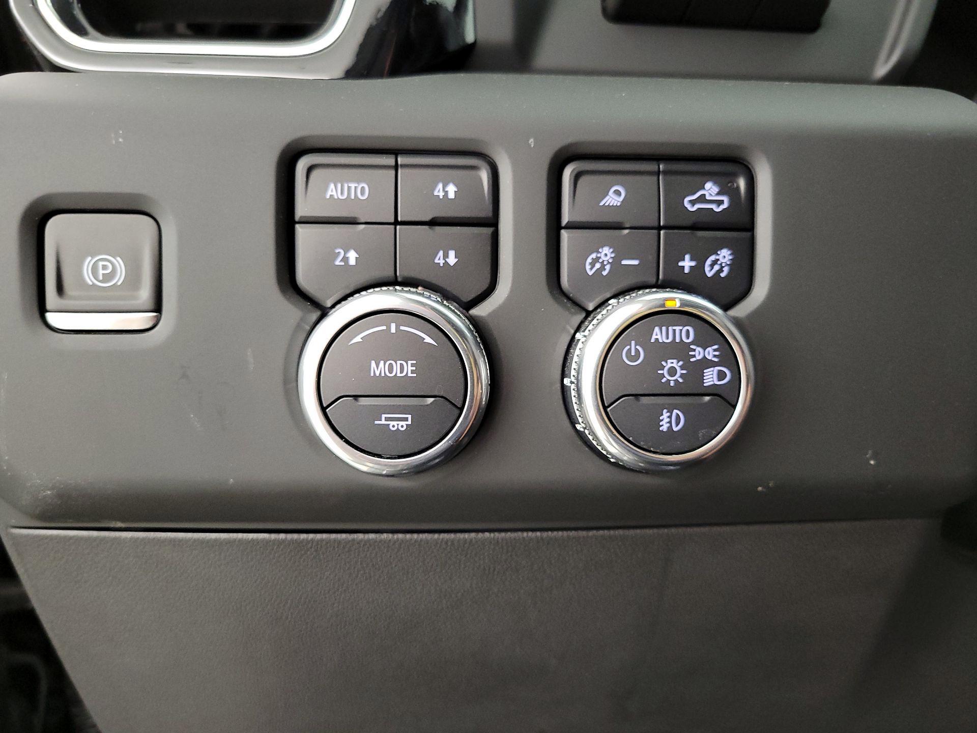 Thumbnail: 2024 GMC Sierra 2500 - 13