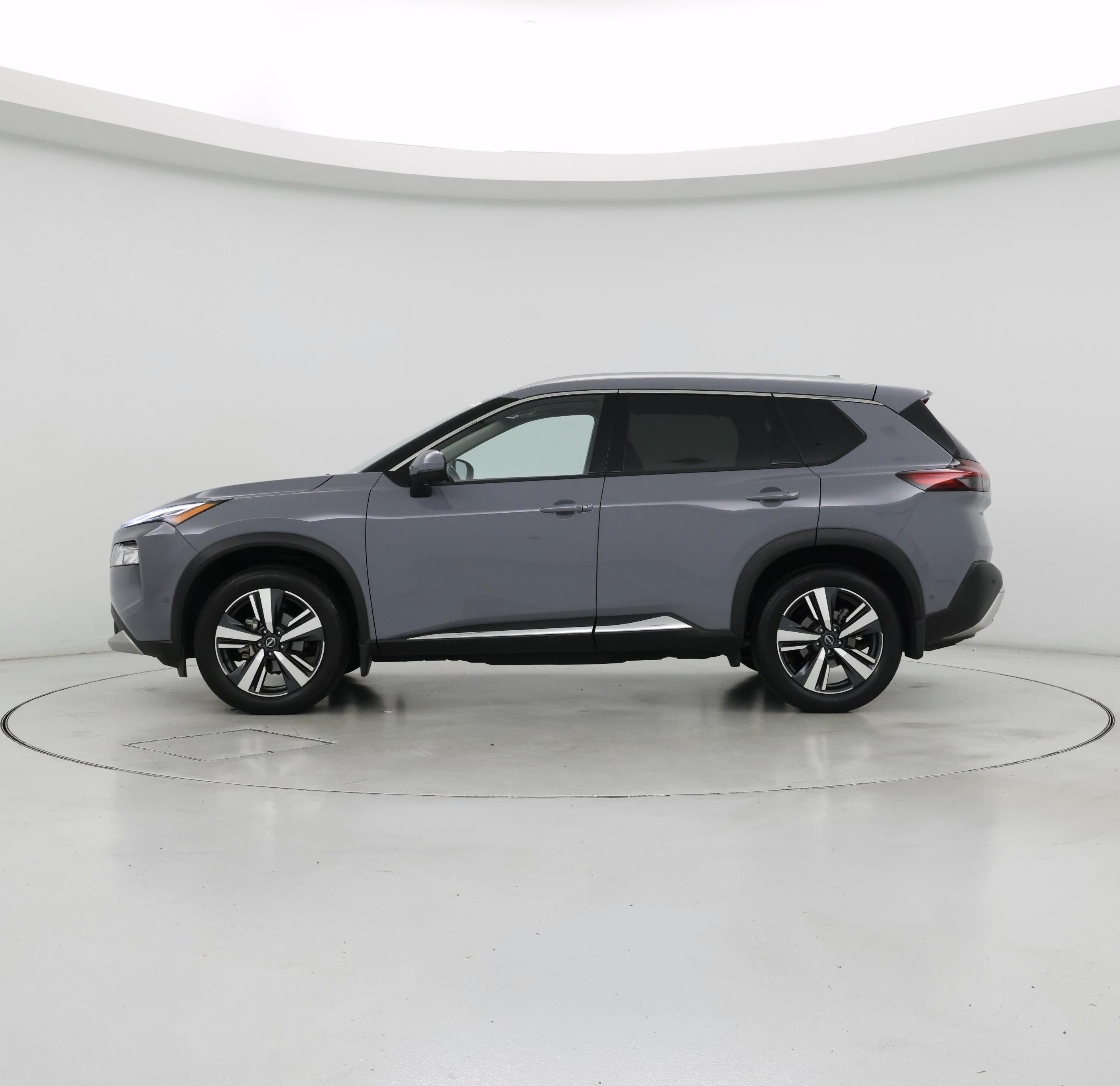 Thumbnail: 2022 Nissan Rogue - 3