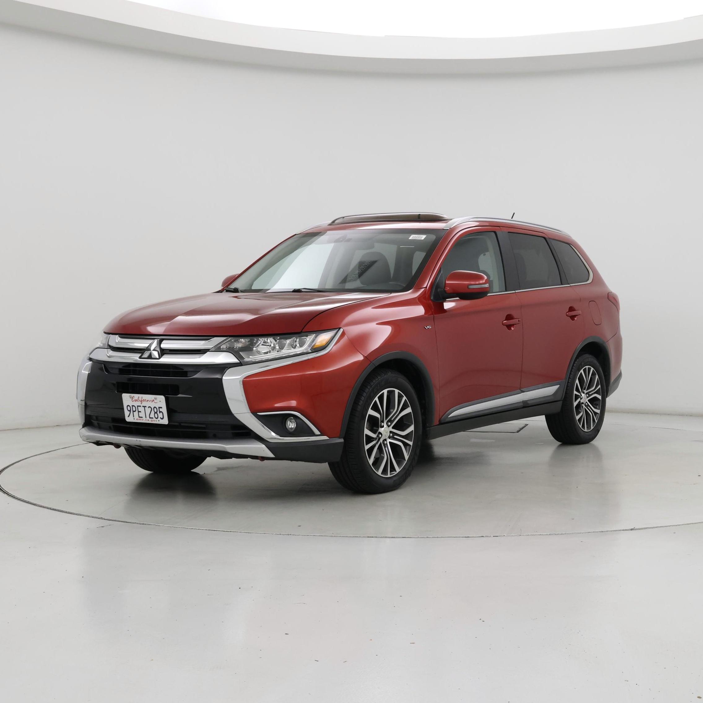 Thumbnail: 2016 Mitsubishi Outlander - 4