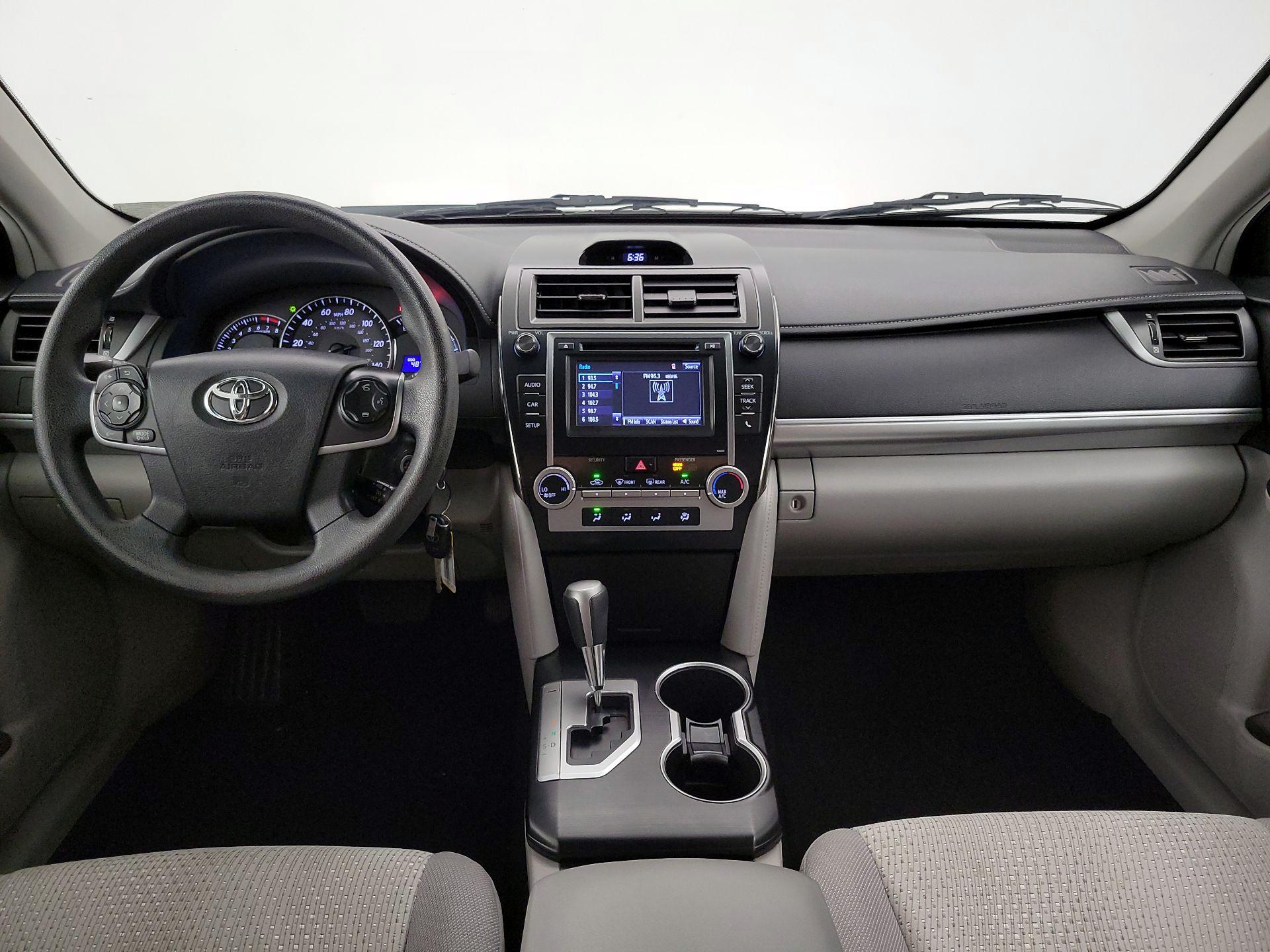 Thumbnail: 2014 Toyota Camry - 9