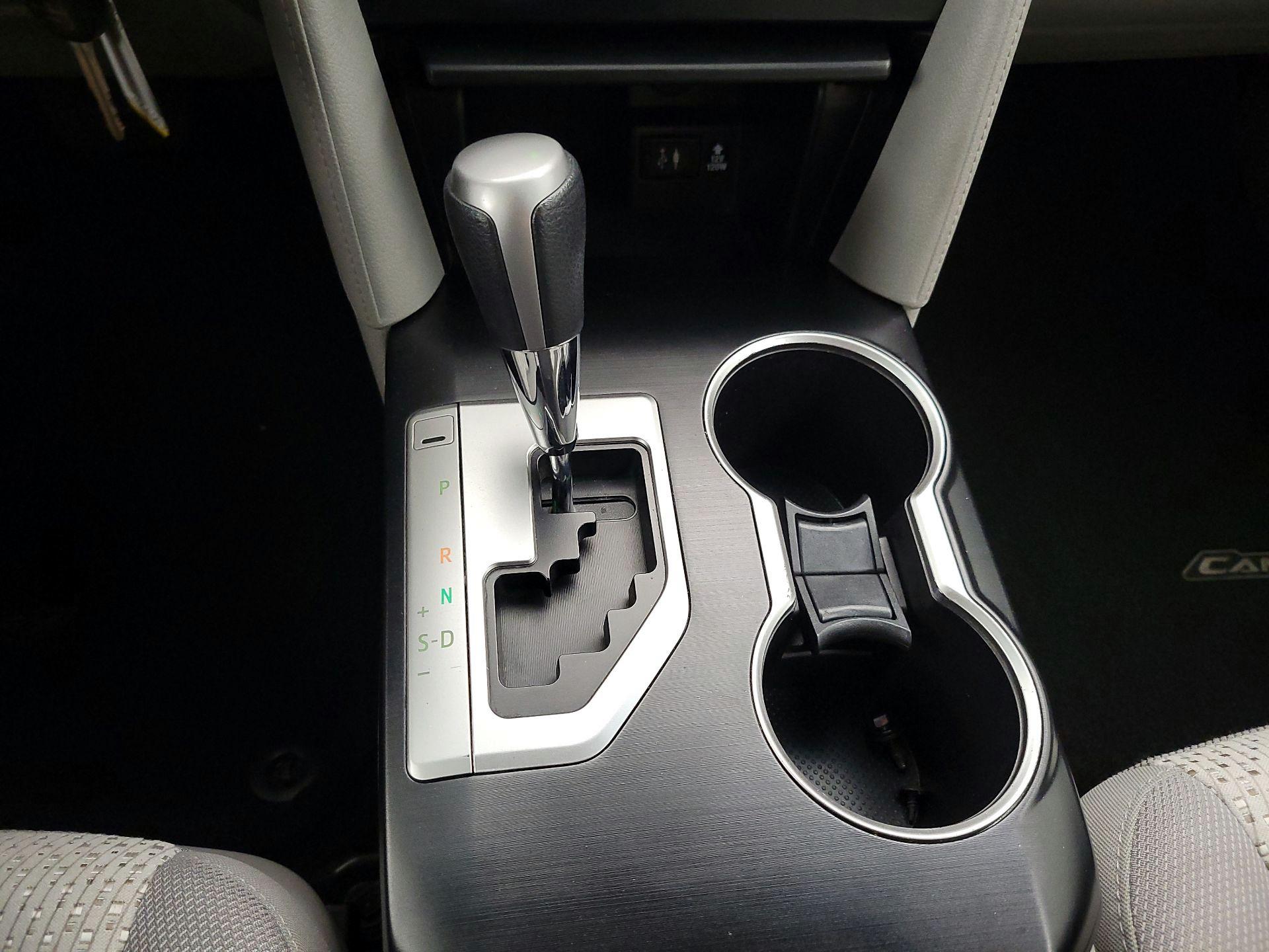 Thumbnail: 2014 Toyota Camry - 17