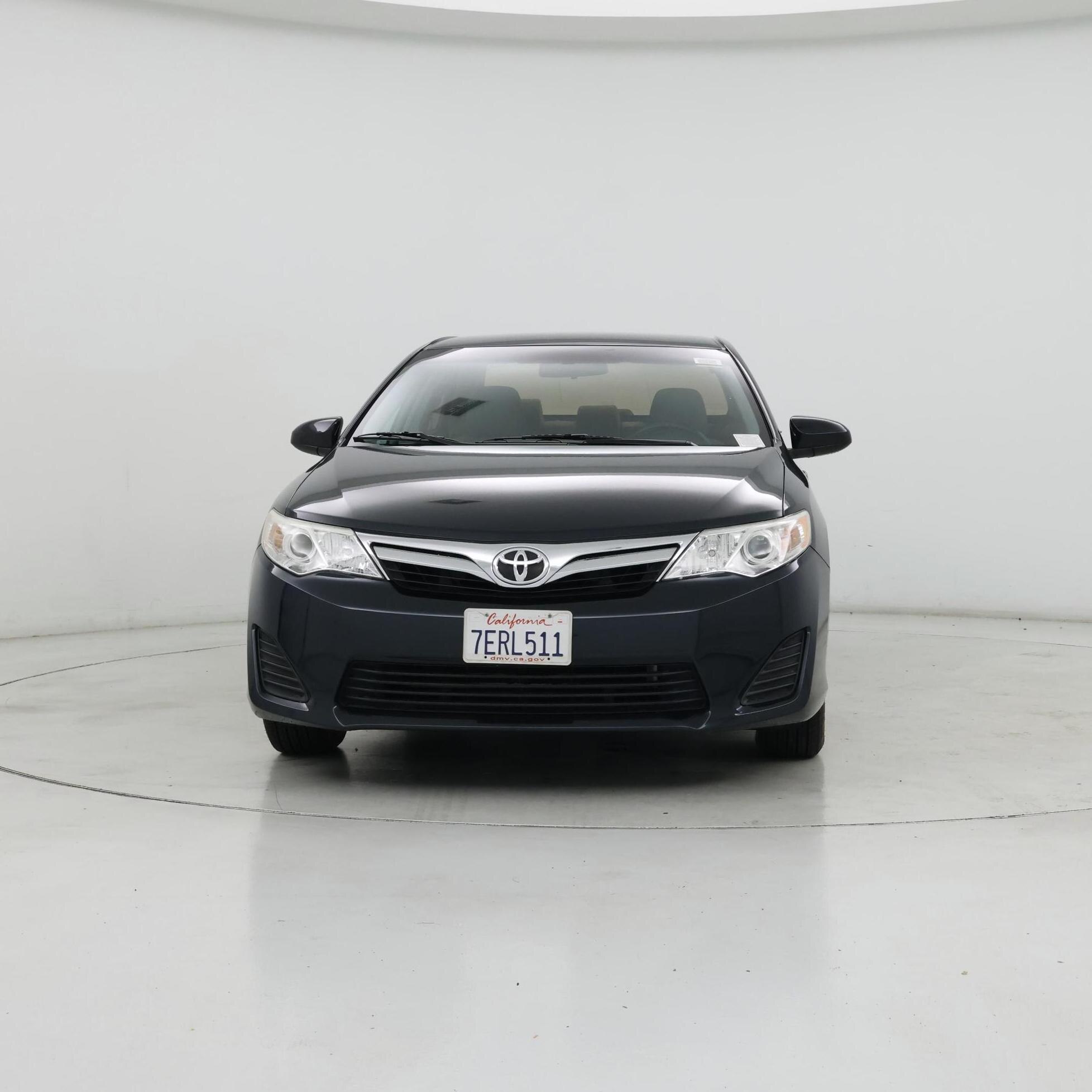 Thumbnail: 2014 Toyota Camry - 5
