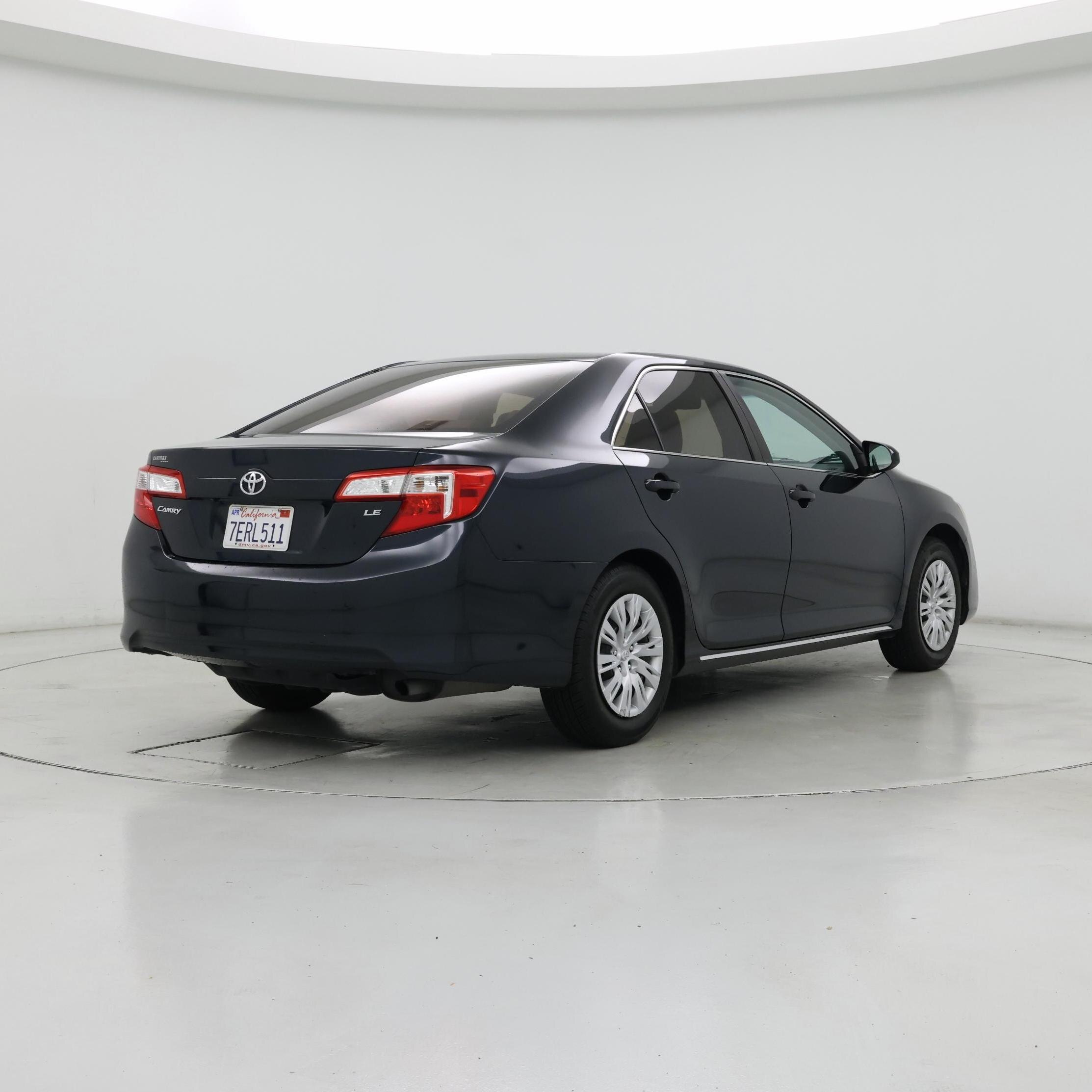 Thumbnail: 2014 Toyota Camry - 8