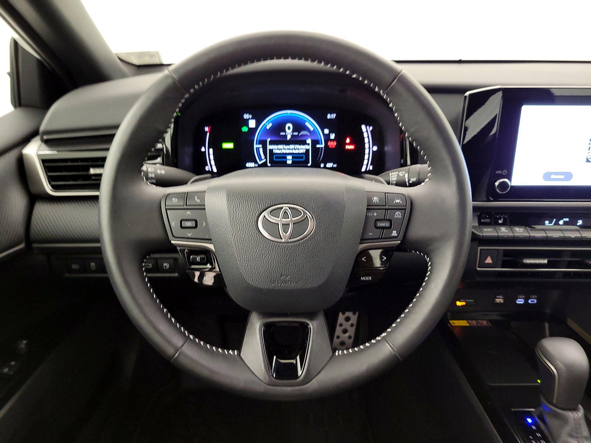Thumbnail: 2025 Toyota Camry - 10
