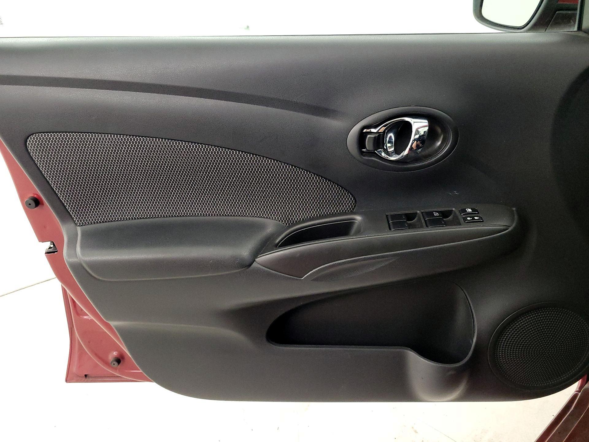 Thumbnail: 2016 Nissan Versa - 12