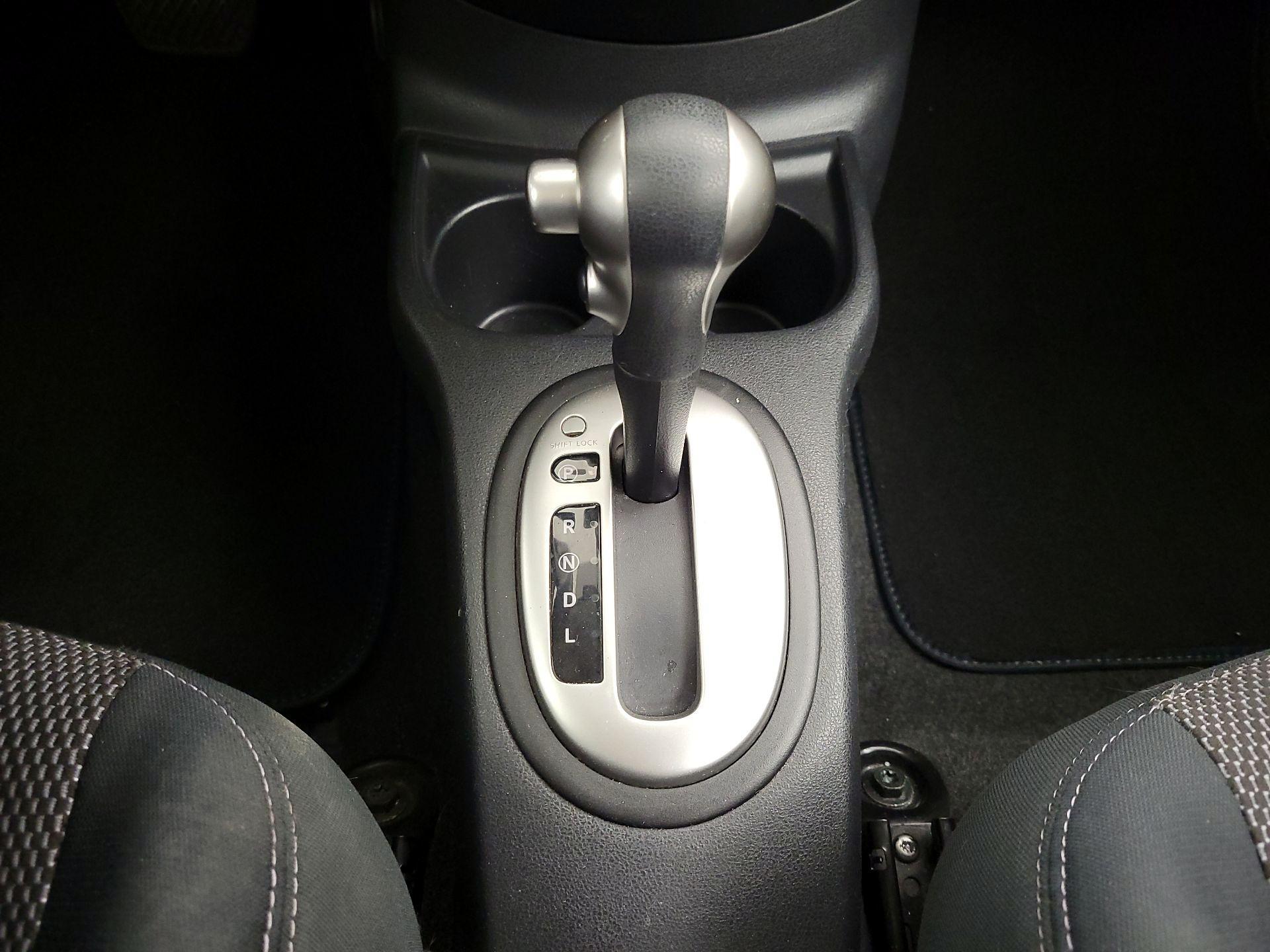 Thumbnail: 2016 Nissan Versa - 16