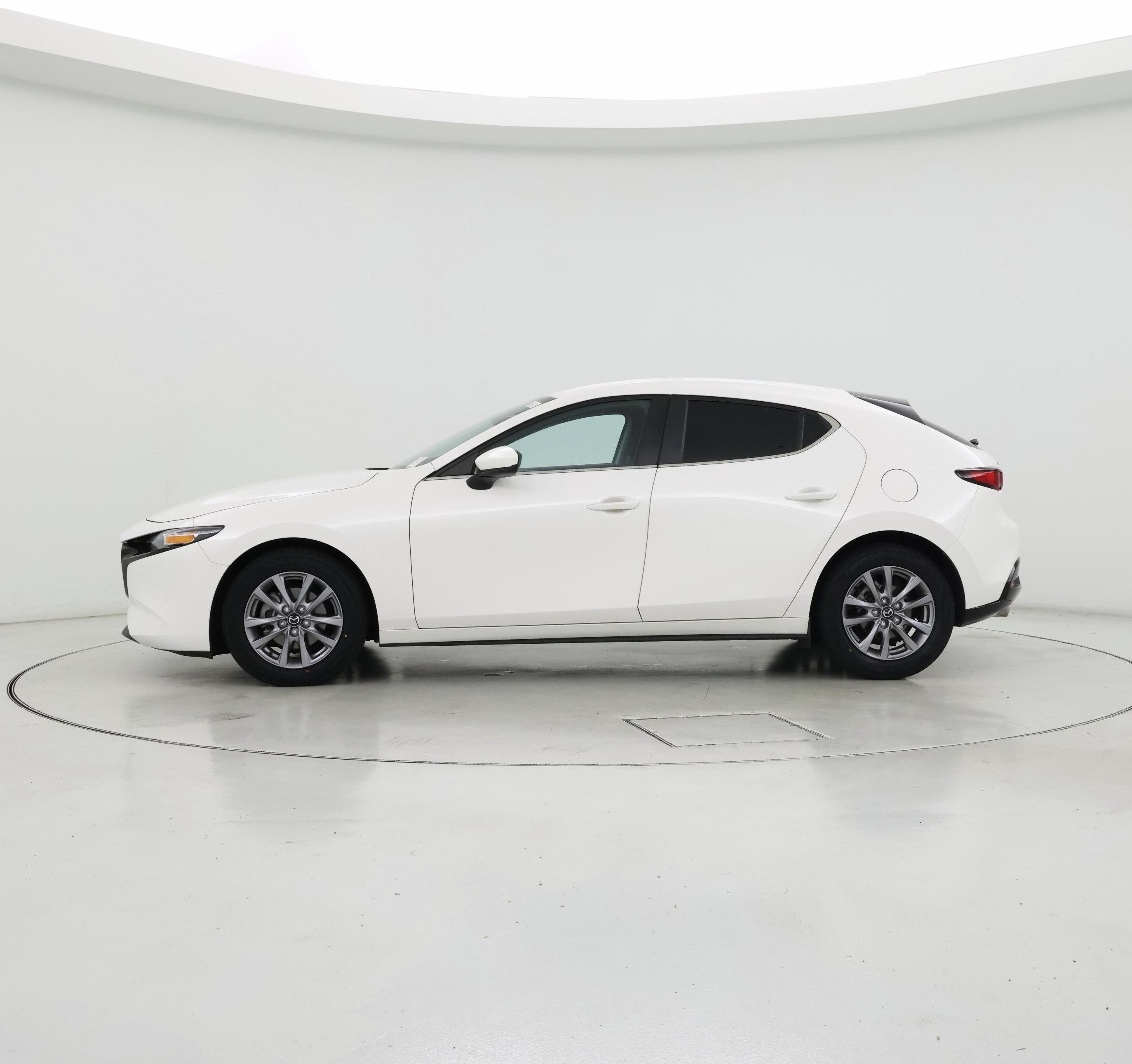 Thumbnail: 2022 Mazda Mazda3 - 3