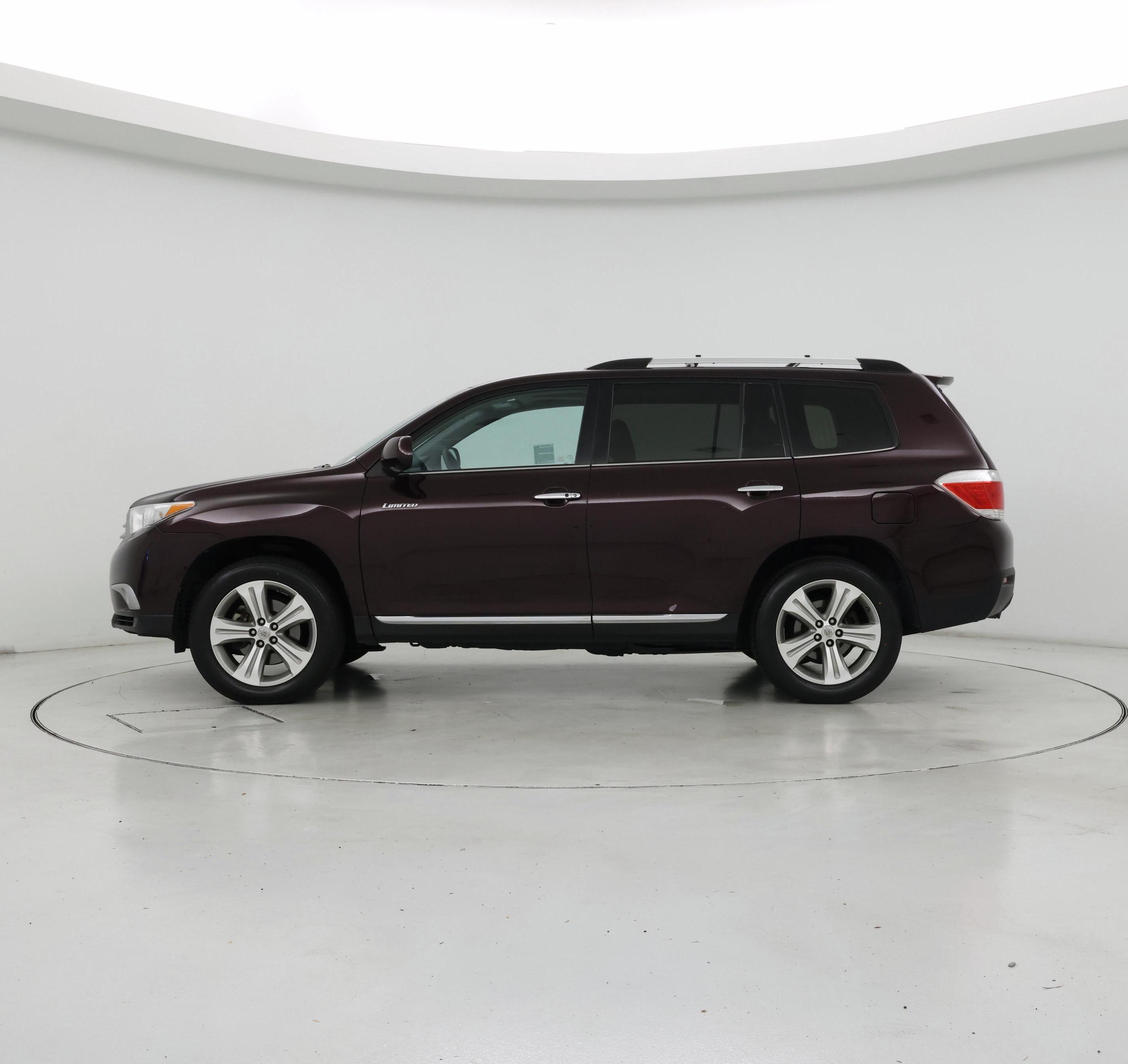 Thumbnail: 2013 Toyota Highlander - 3