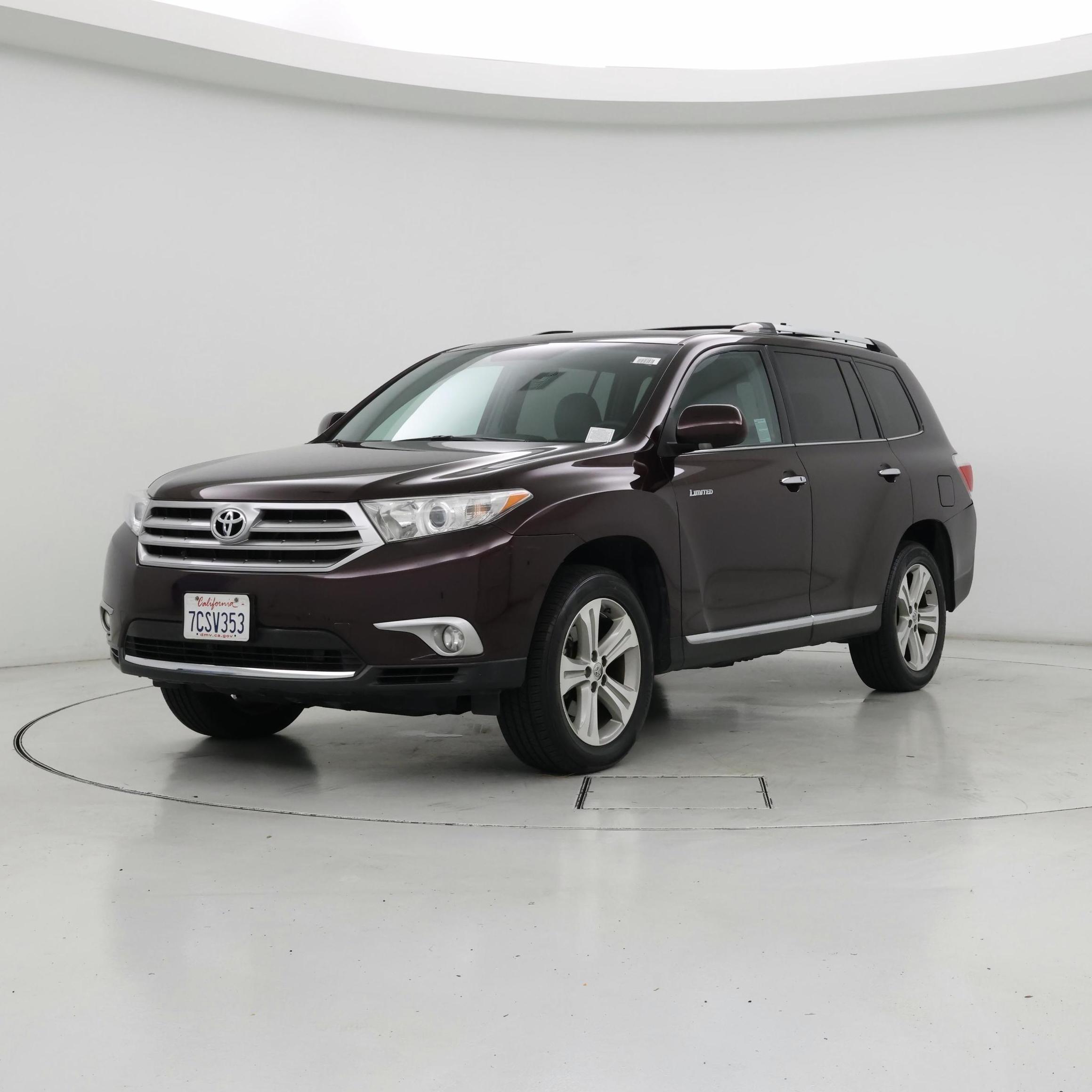 Thumbnail: 2013 Toyota Highlander - 4