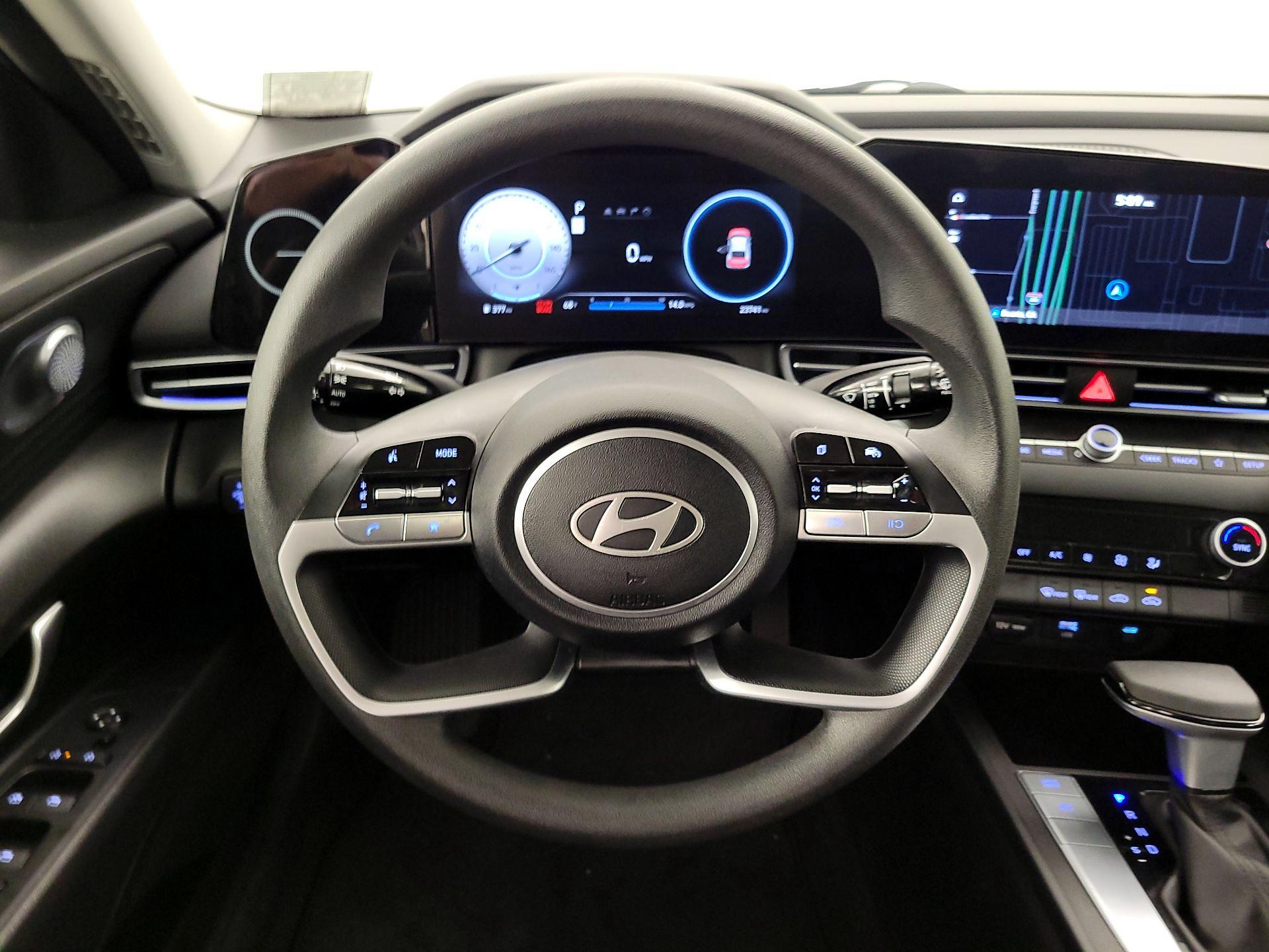 Thumbnail: 2024 Hyundai Elantra - 10