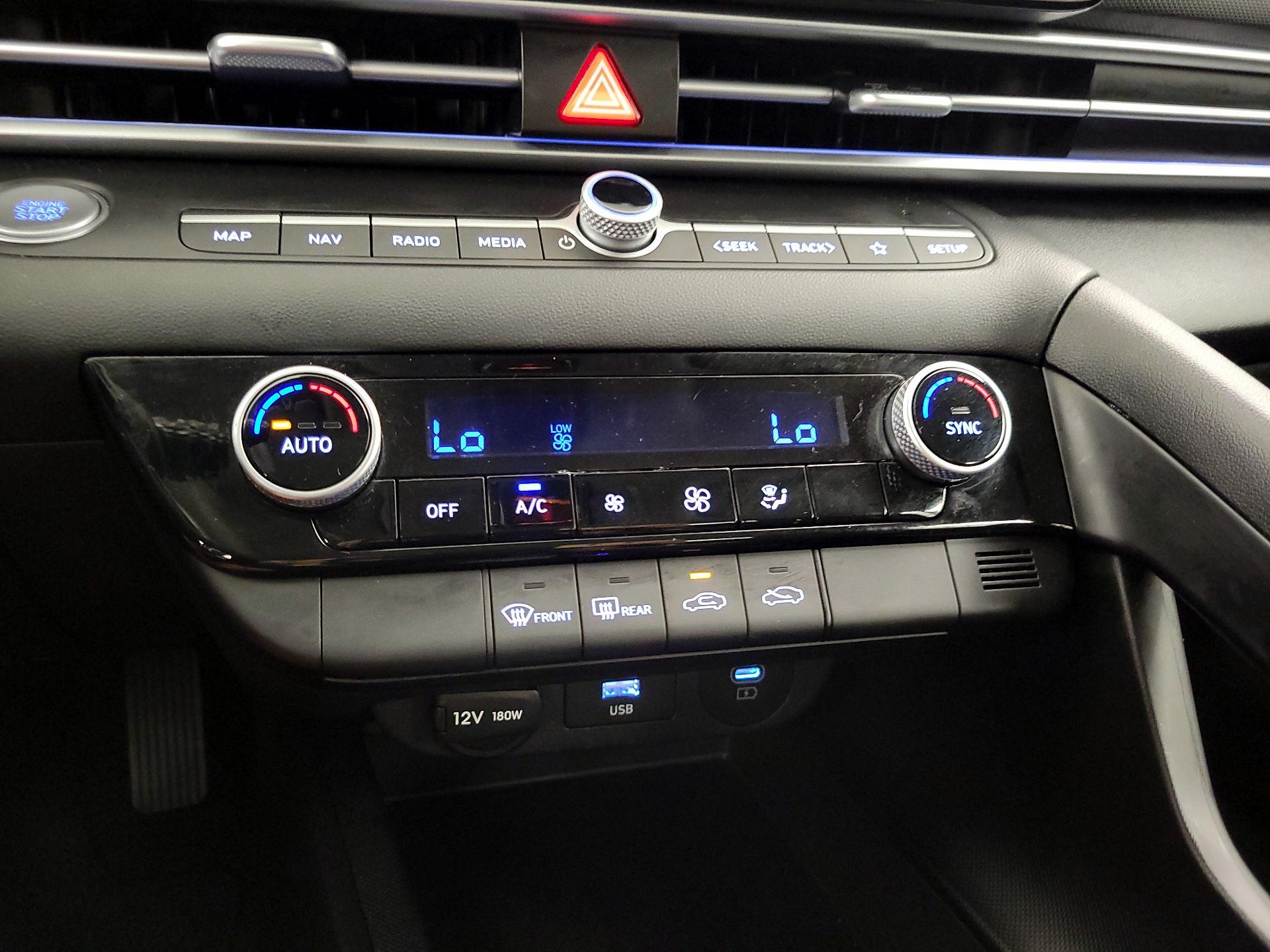 Thumbnail: 2024 Hyundai Elantra - 17