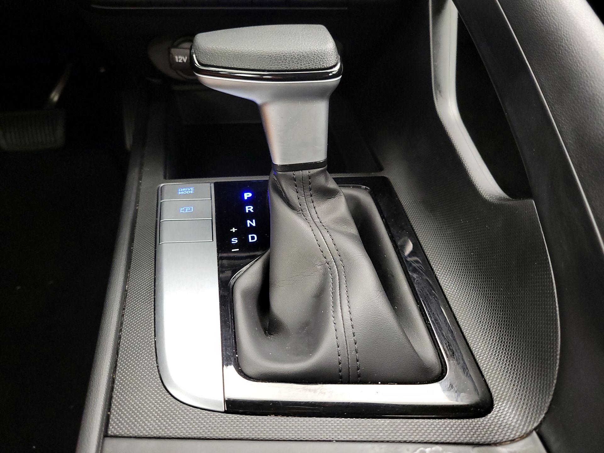 Thumbnail: 2024 Hyundai Elantra - 18