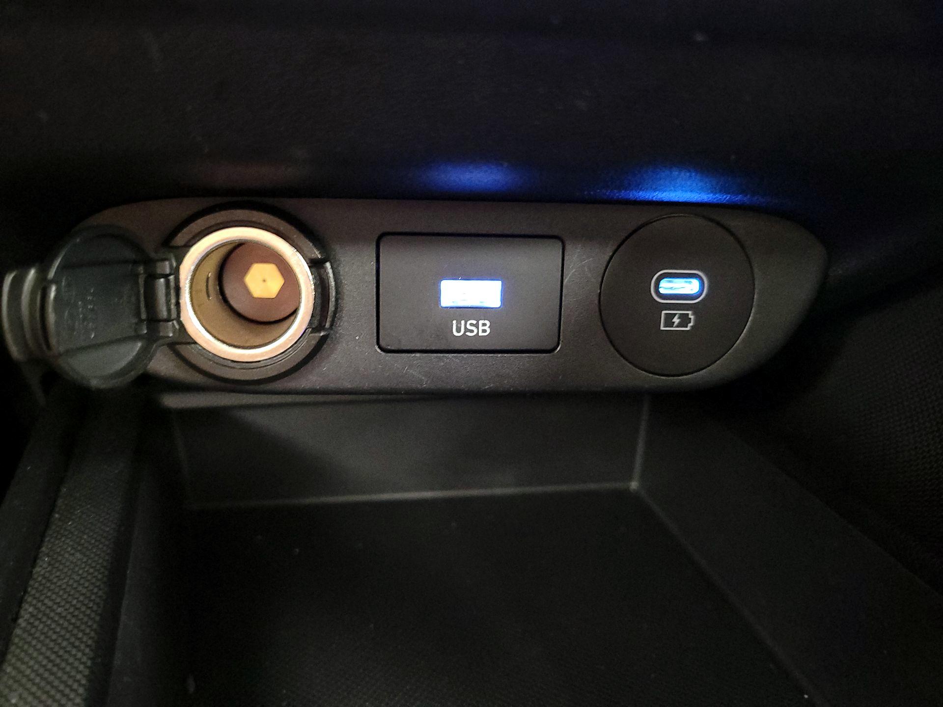 Thumbnail: 2024 Hyundai Elantra - 19