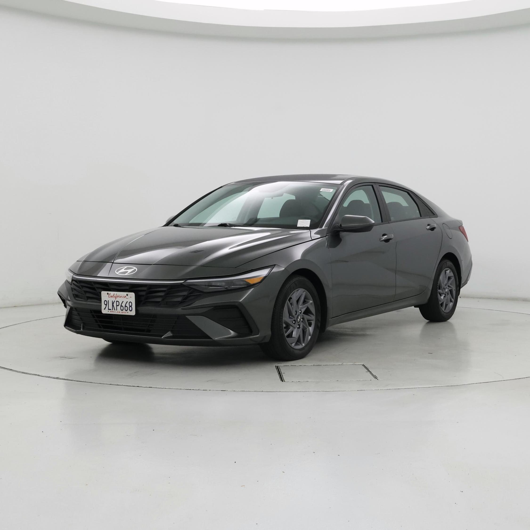 Thumbnail: 2024 Hyundai Elantra - 4