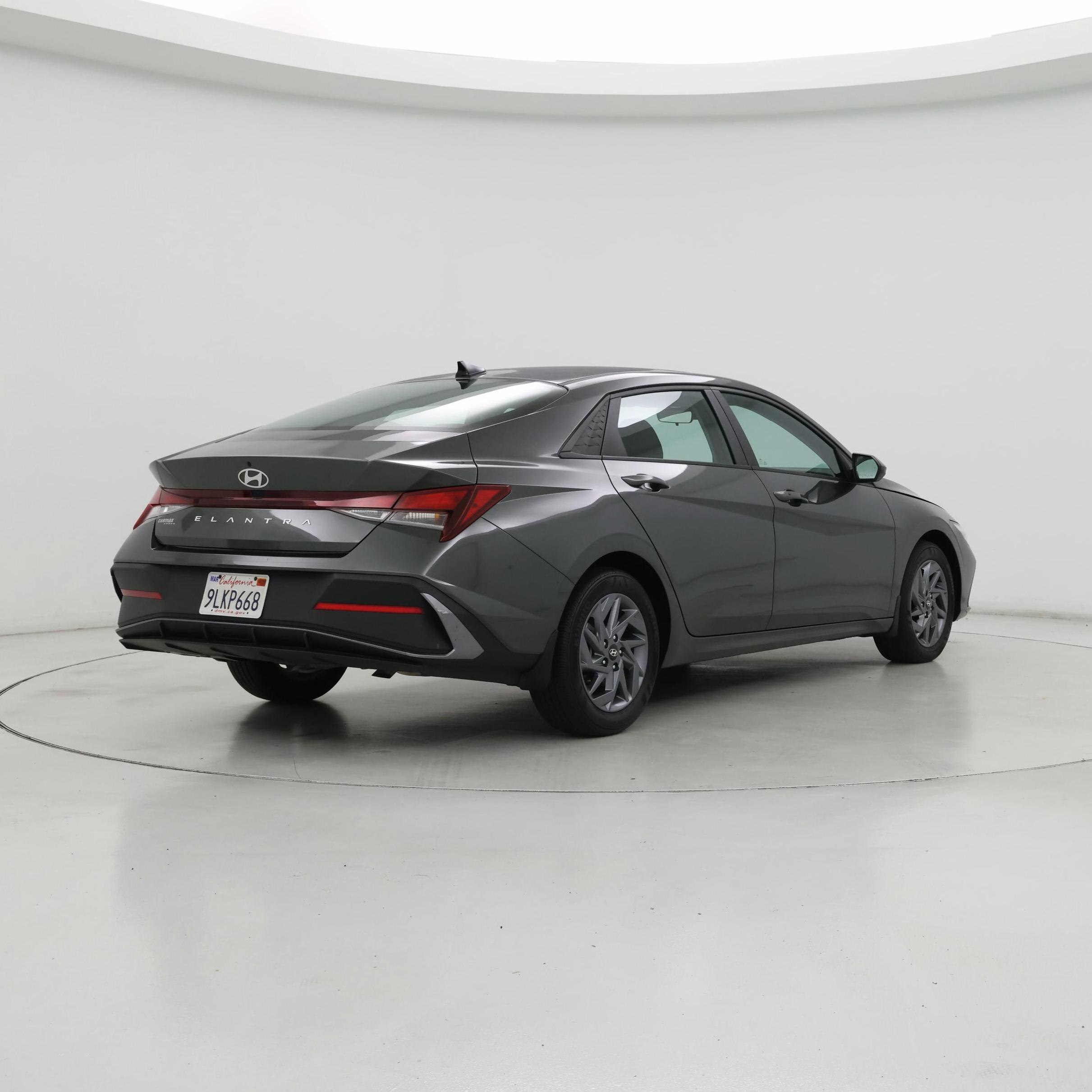 Thumbnail: 2024 Hyundai Elantra - 8