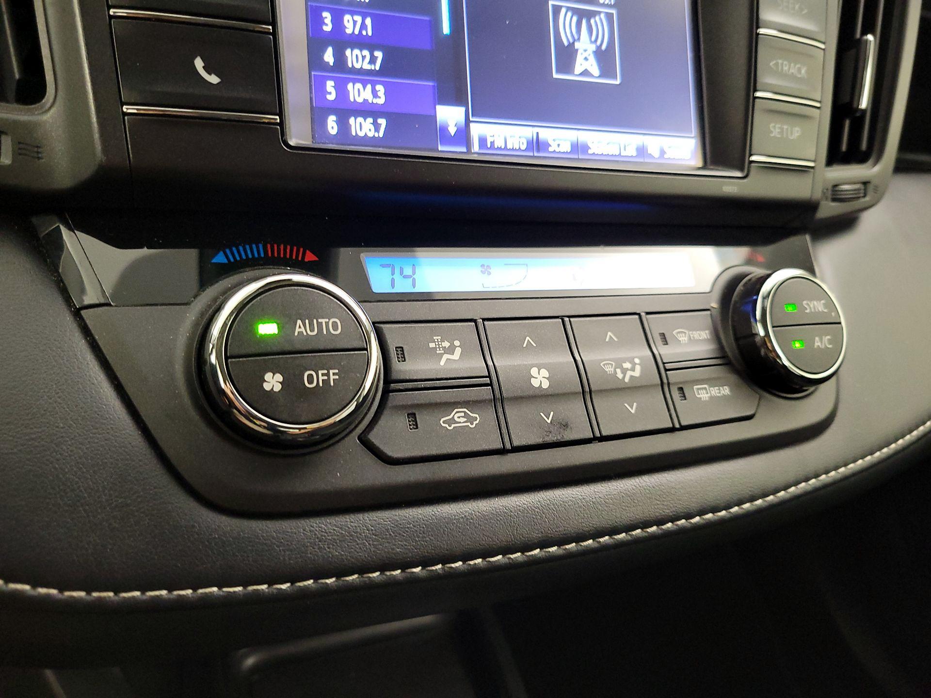 Thumbnail: 2018 Toyota RAV4 - 16