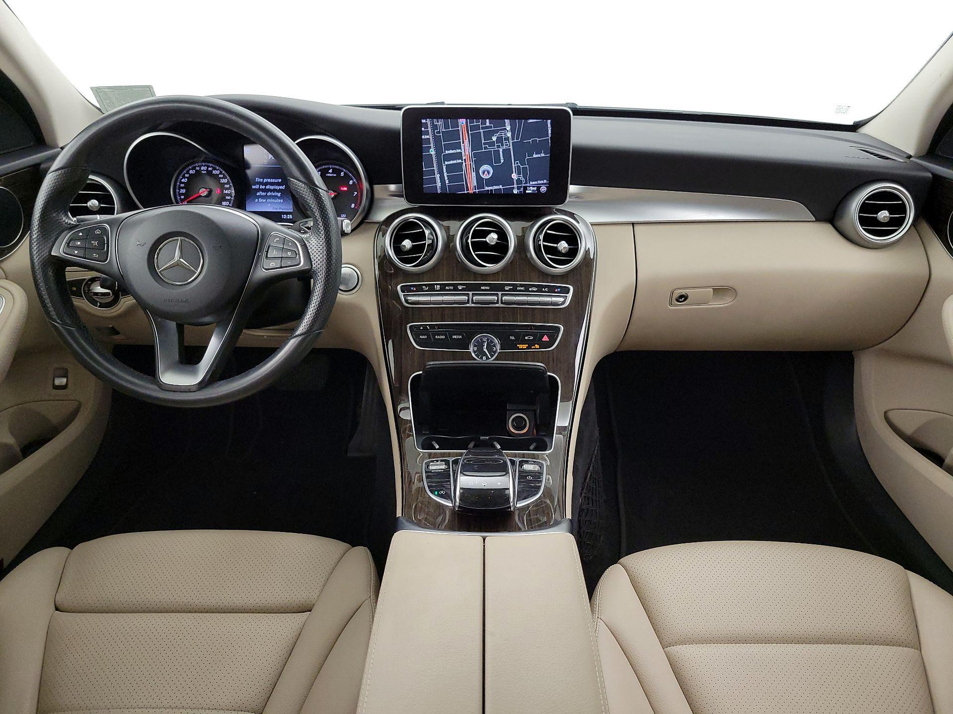 Thumbnail: 2016 Mercedes-Benz C-Class - 9