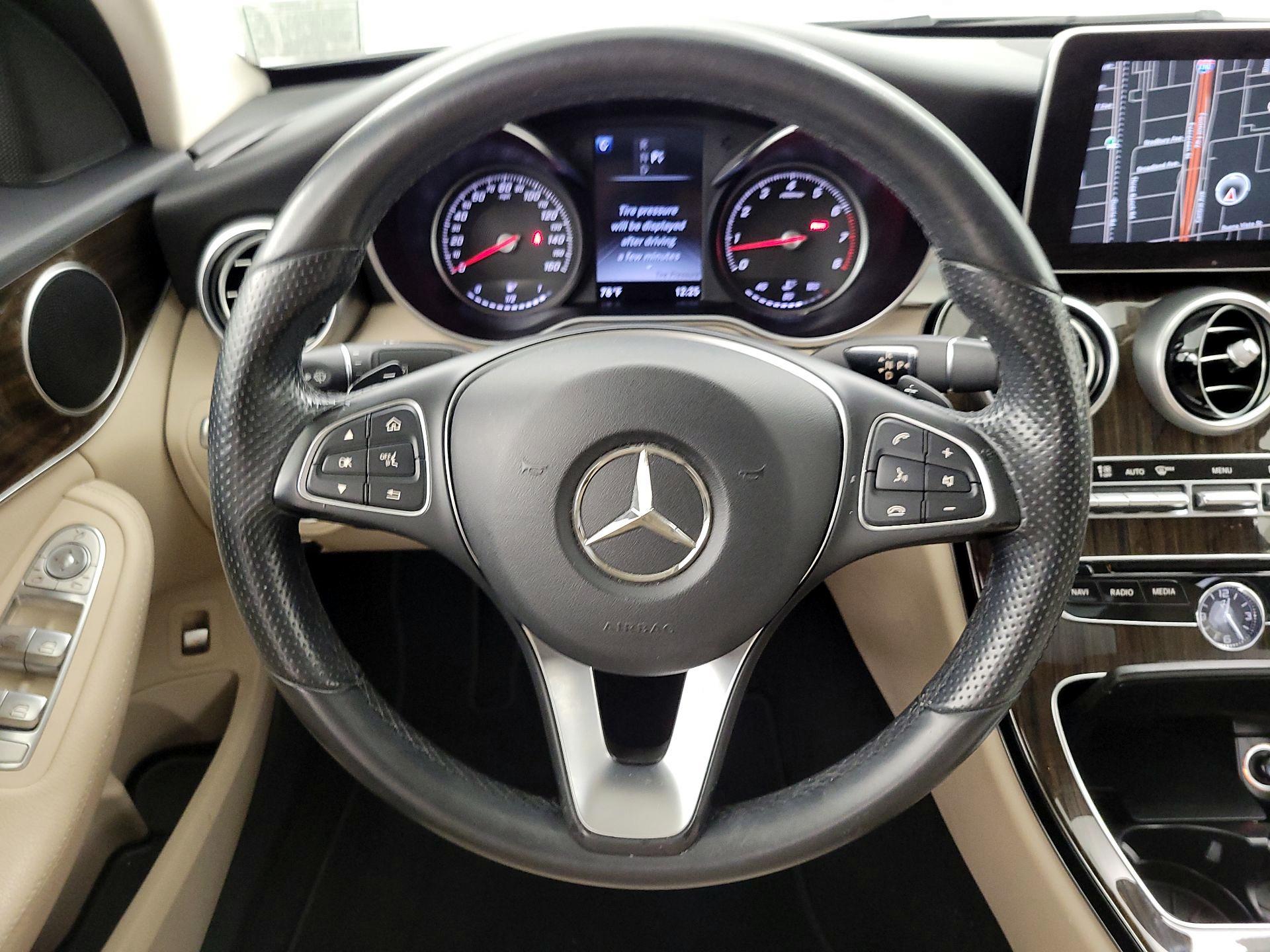 Thumbnail: 2016 Mercedes-Benz C-Class - 10