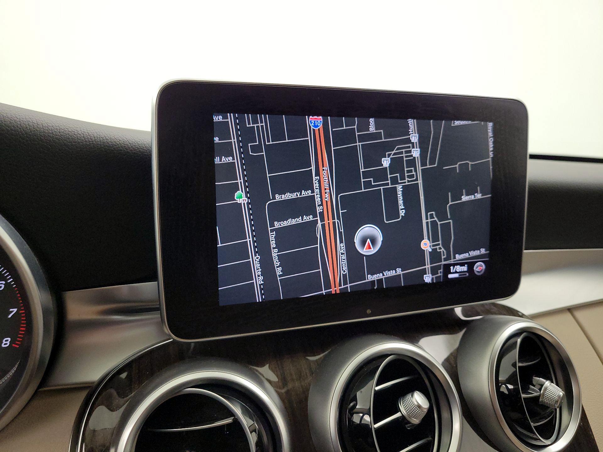Thumbnail: 2016 Mercedes-Benz C-Class - 14