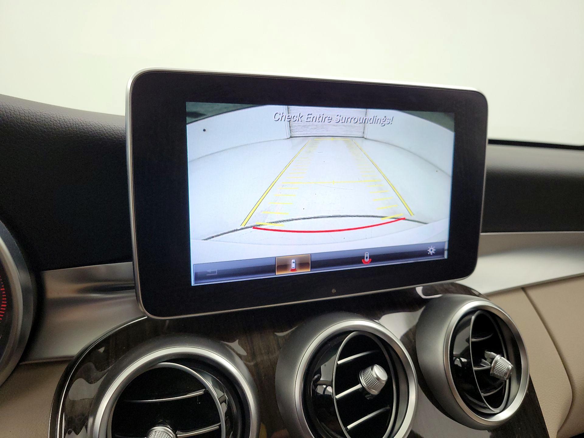 Thumbnail: 2016 Mercedes-Benz C-Class - 15