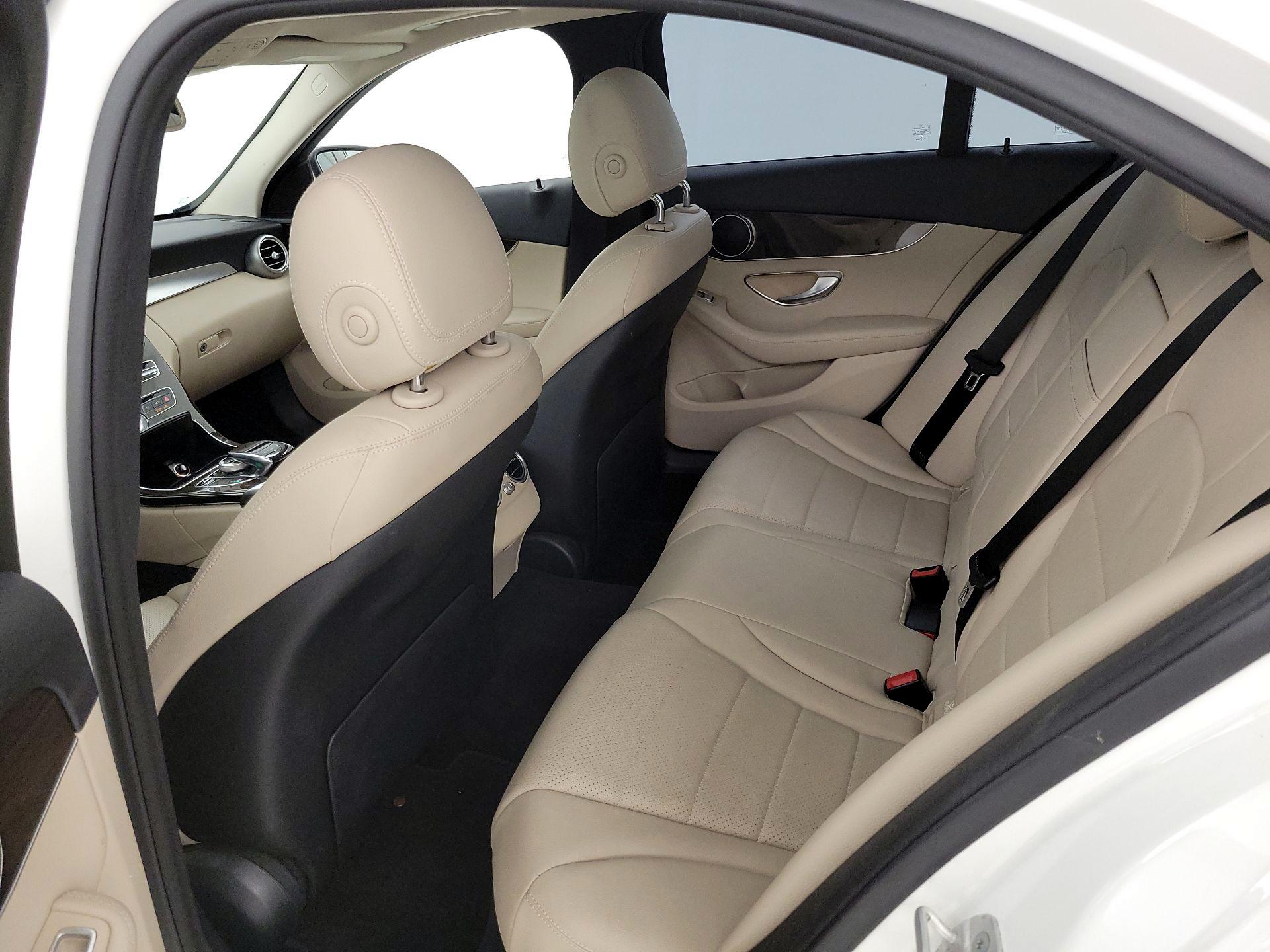 Thumbnail: 2016 Mercedes-Benz C-Class - 20