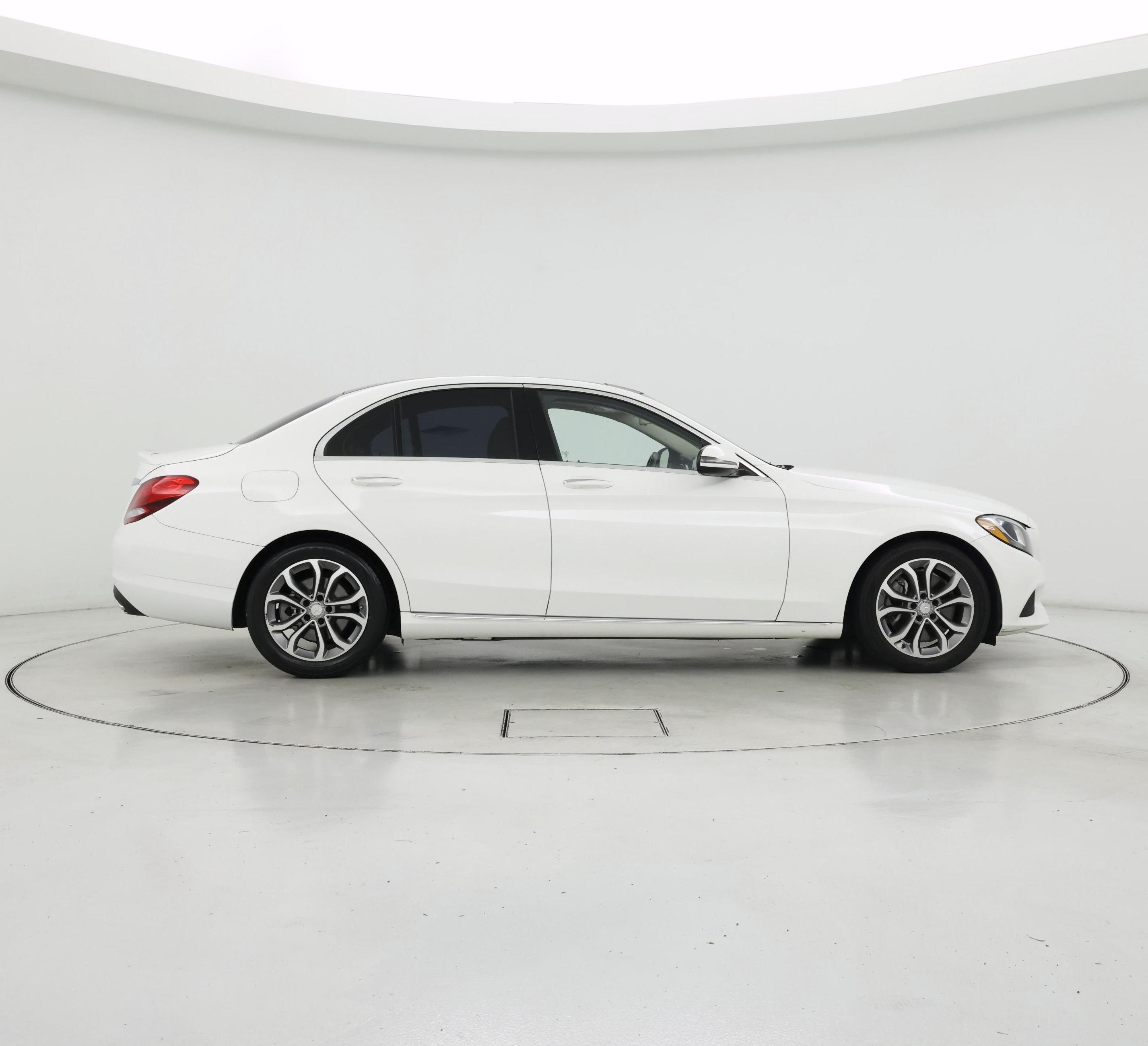 Thumbnail: 2016 Mercedes-Benz C-Class - 7