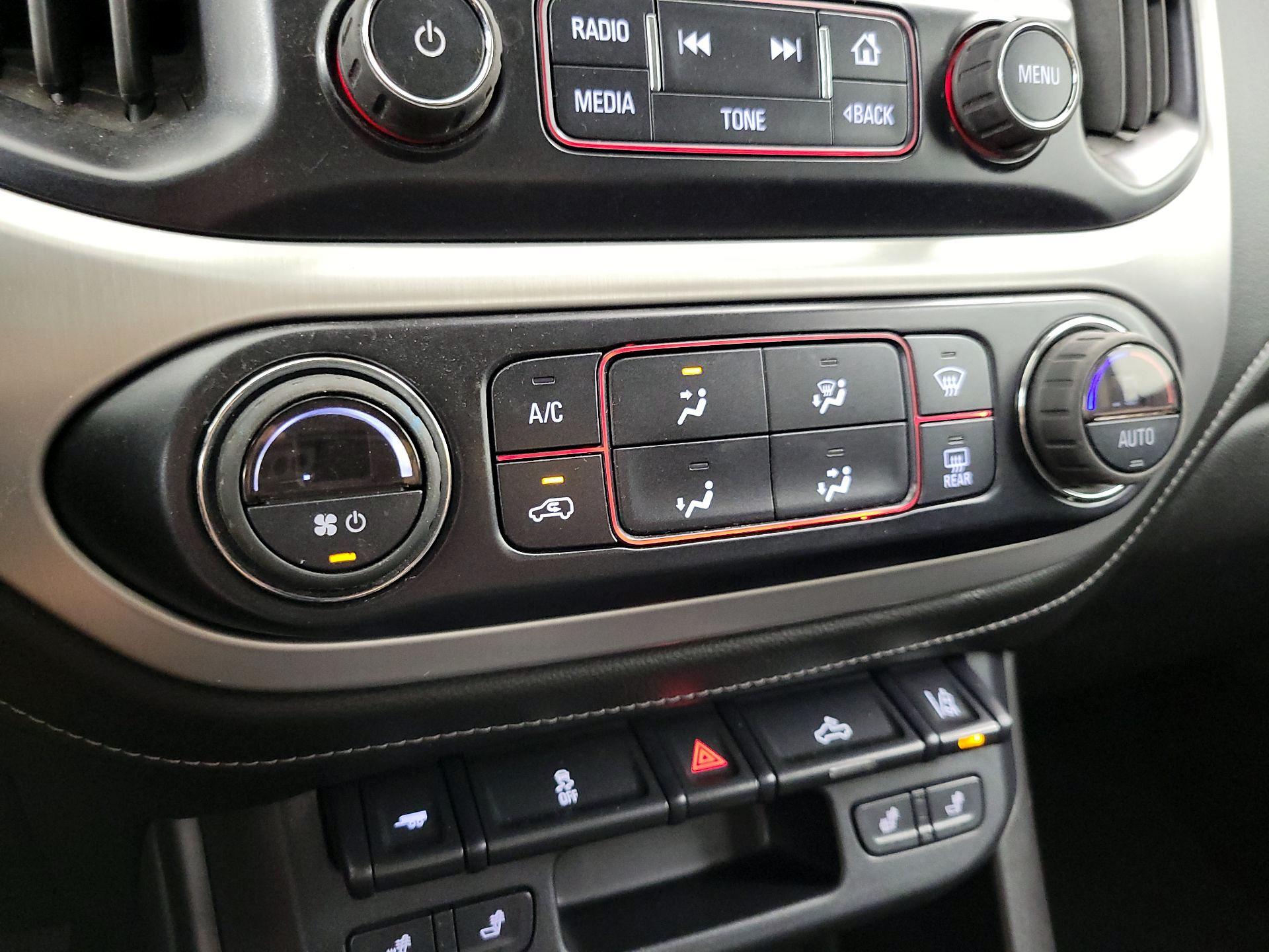Thumbnail: 2016 GMC Canyon - 17