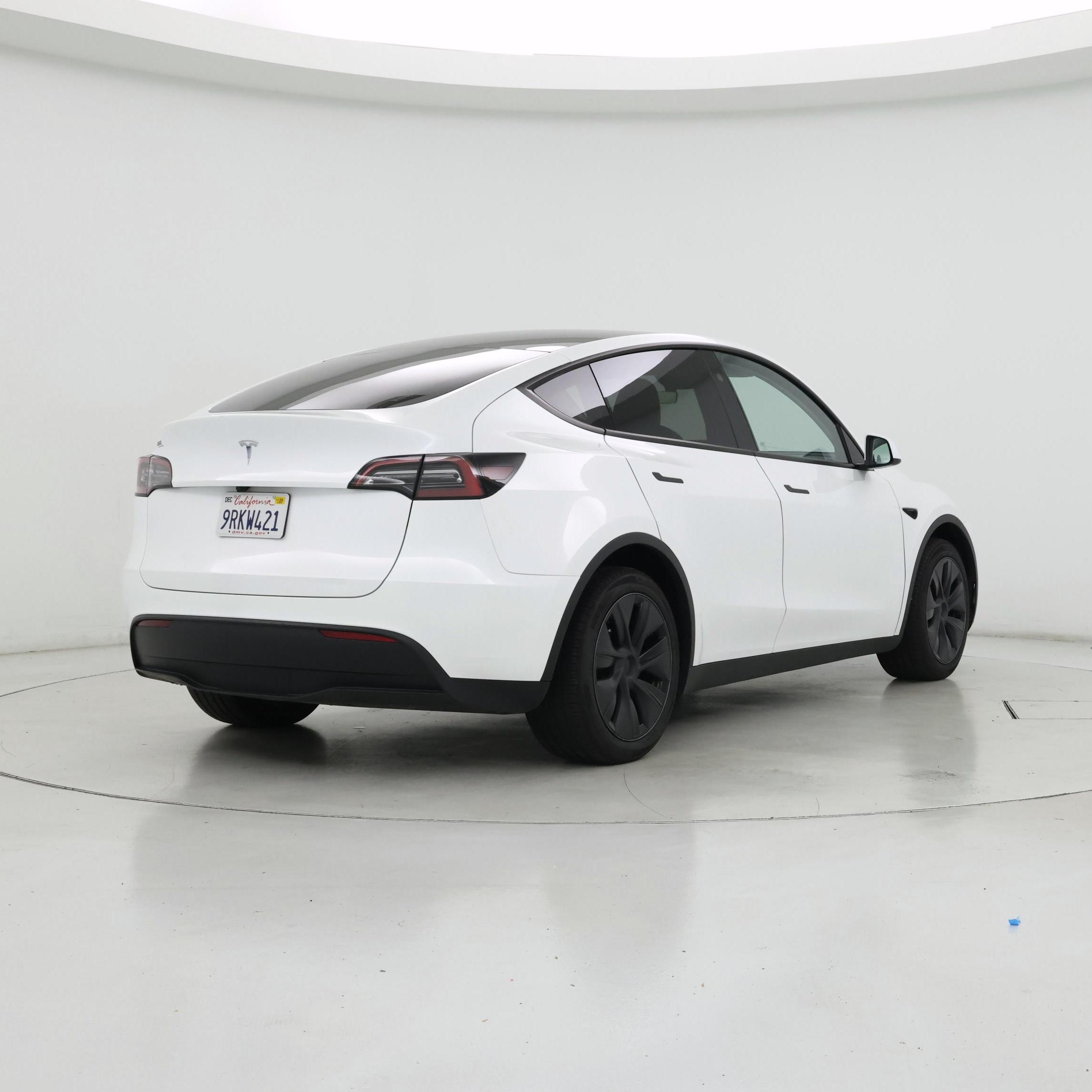 Thumbnail: 2025 Tesla Model Y - 8