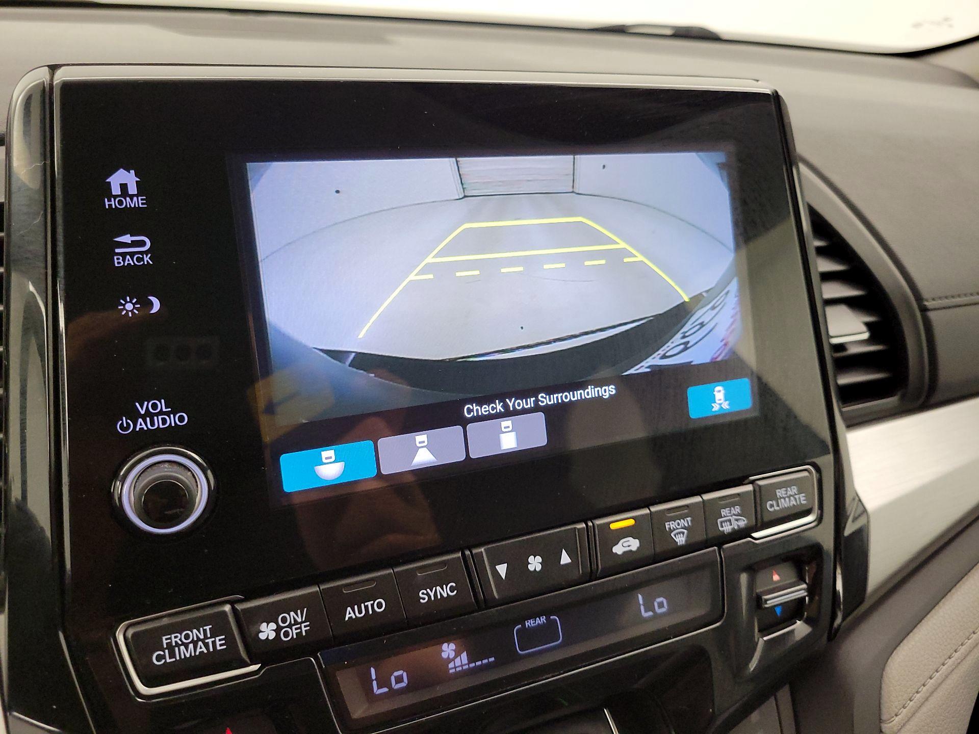 Thumbnail: 2019 Honda Odyssey - 14