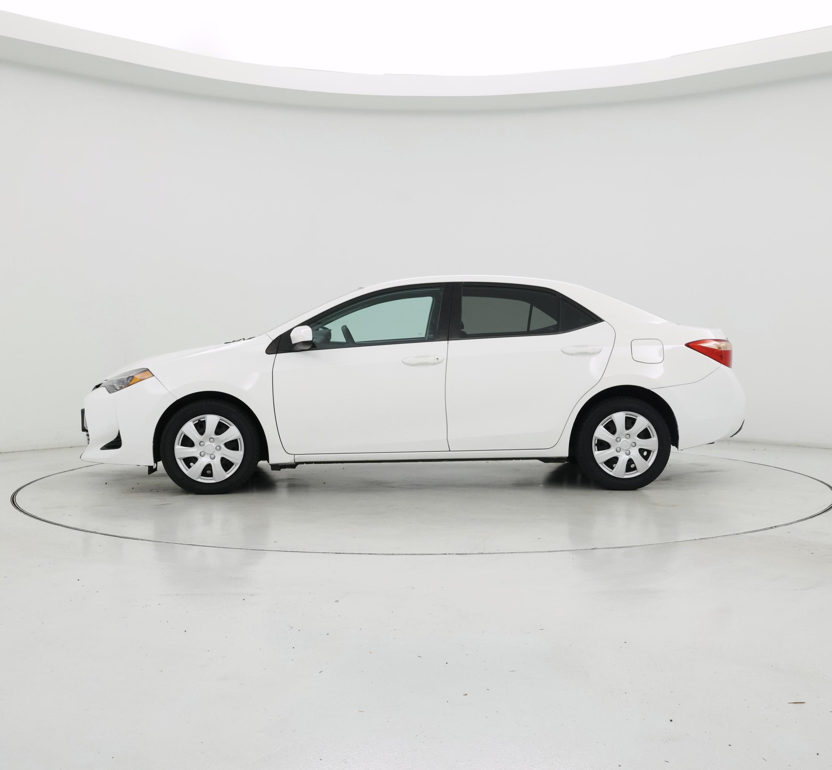 Thumbnail: 2017 Toyota Corolla - 3