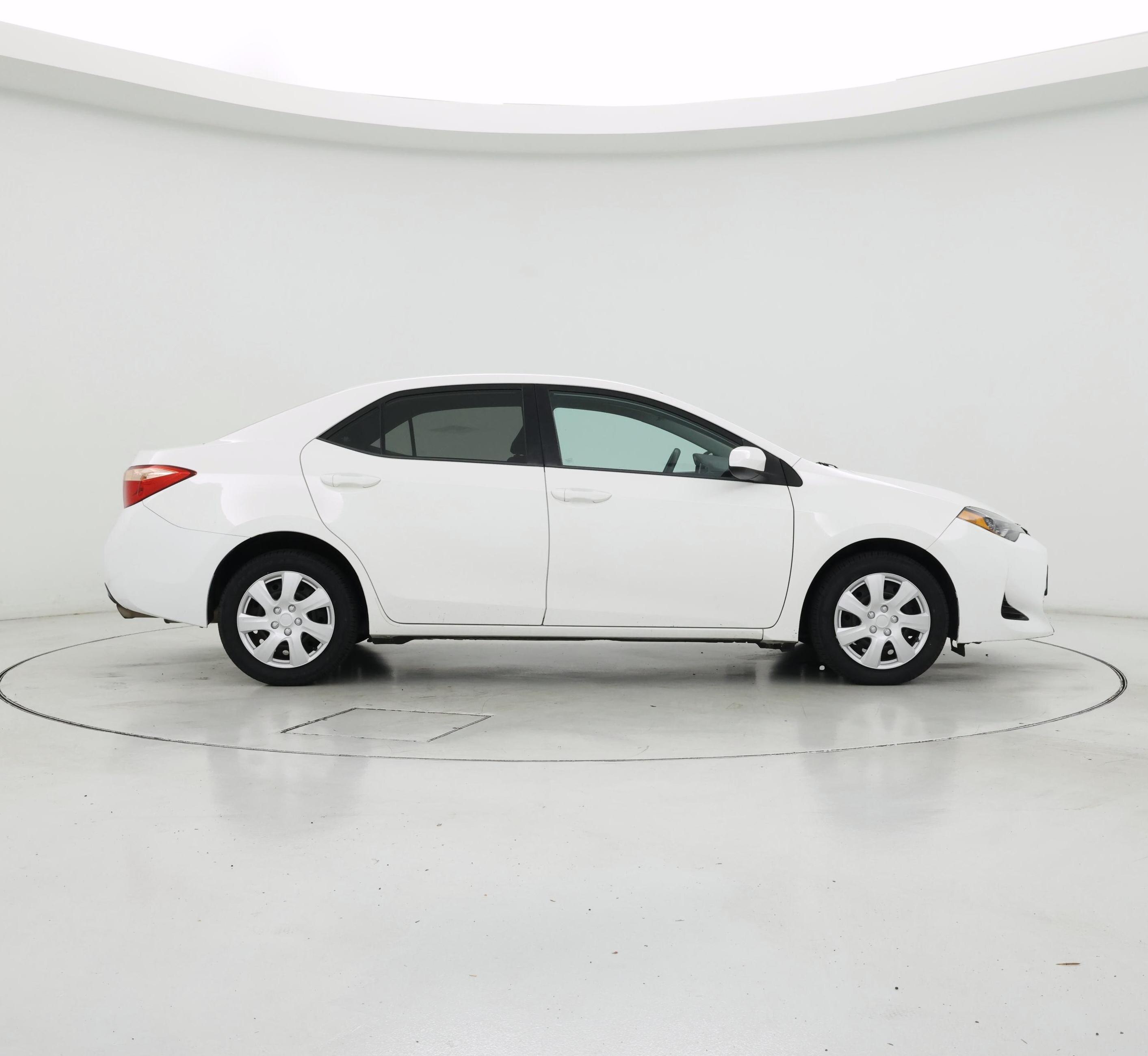 Thumbnail: 2017 Toyota Corolla - 7