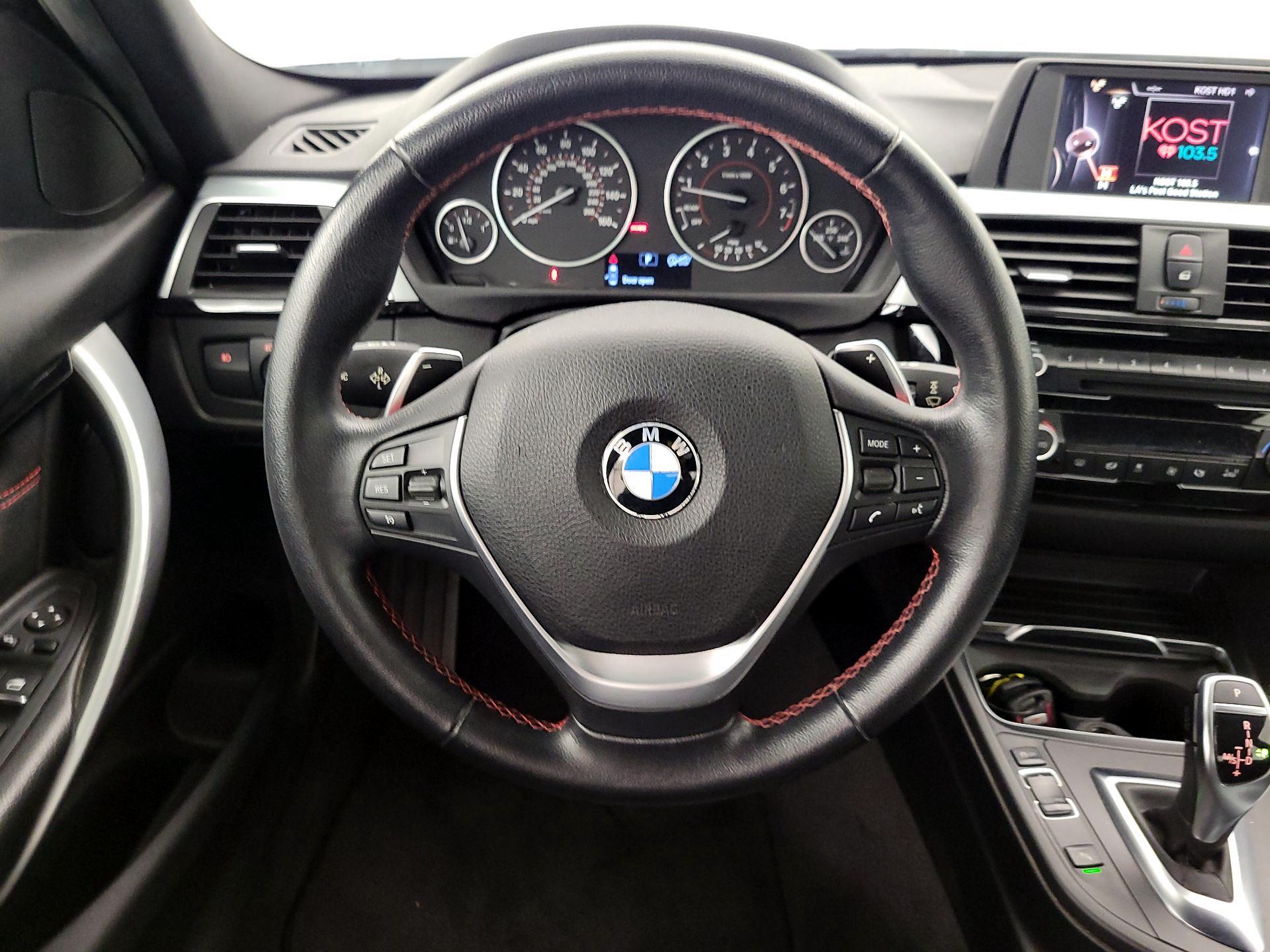 Thumbnail: 2016 BMW 3 Series - 10