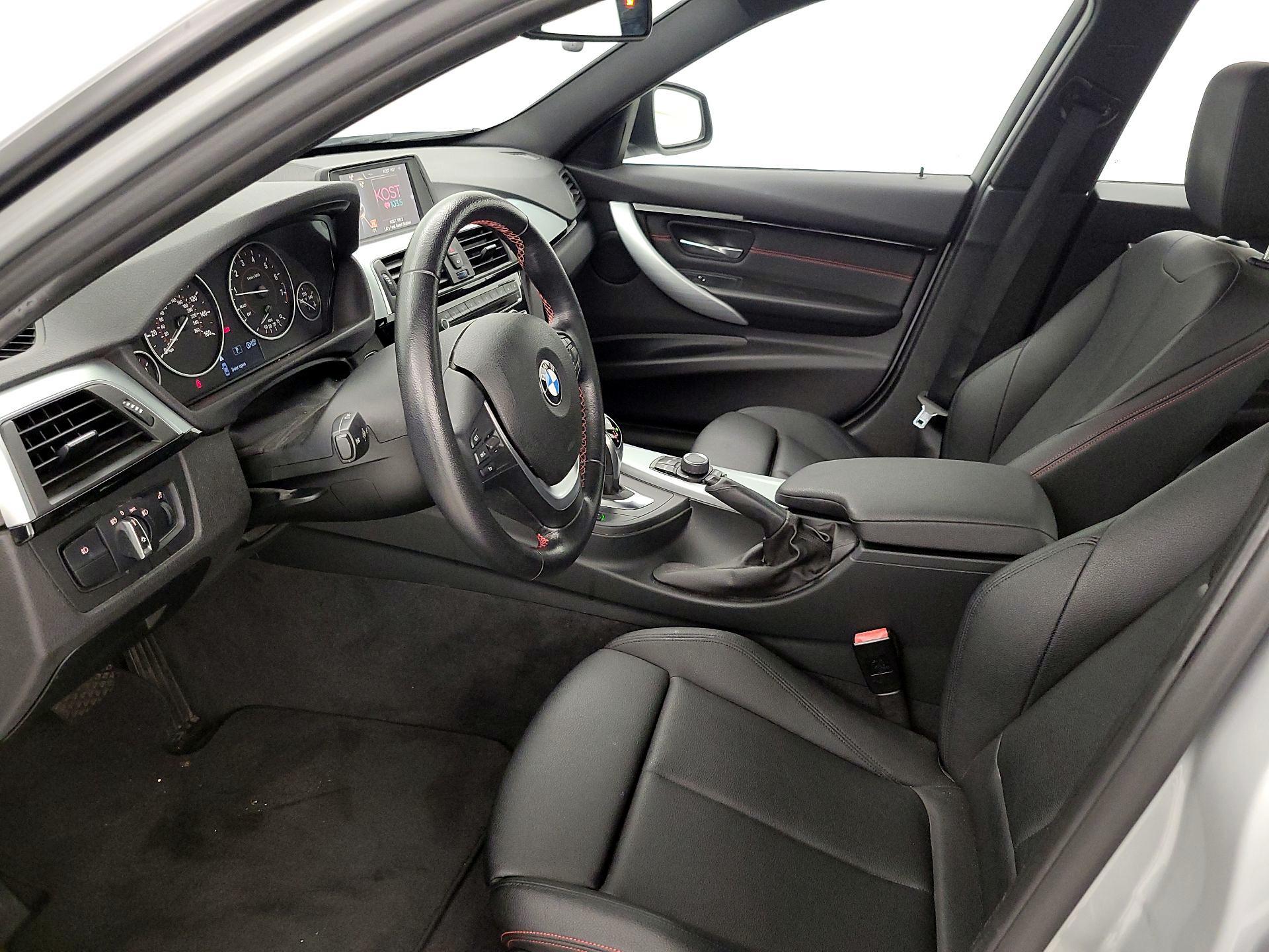 Thumbnail: 2016 BMW 3 Series - 11