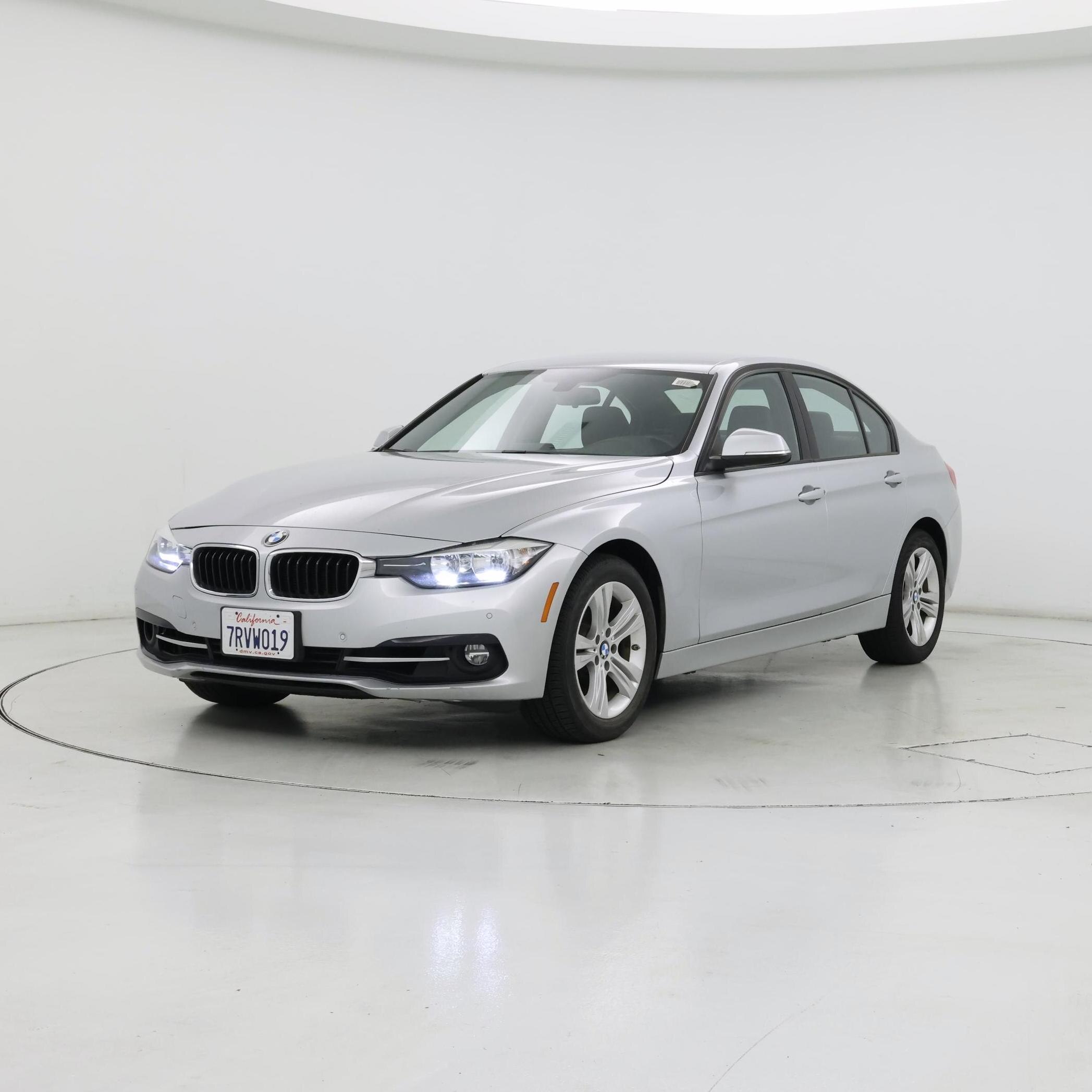 Thumbnail: 2016 BMW 3 Series - 4