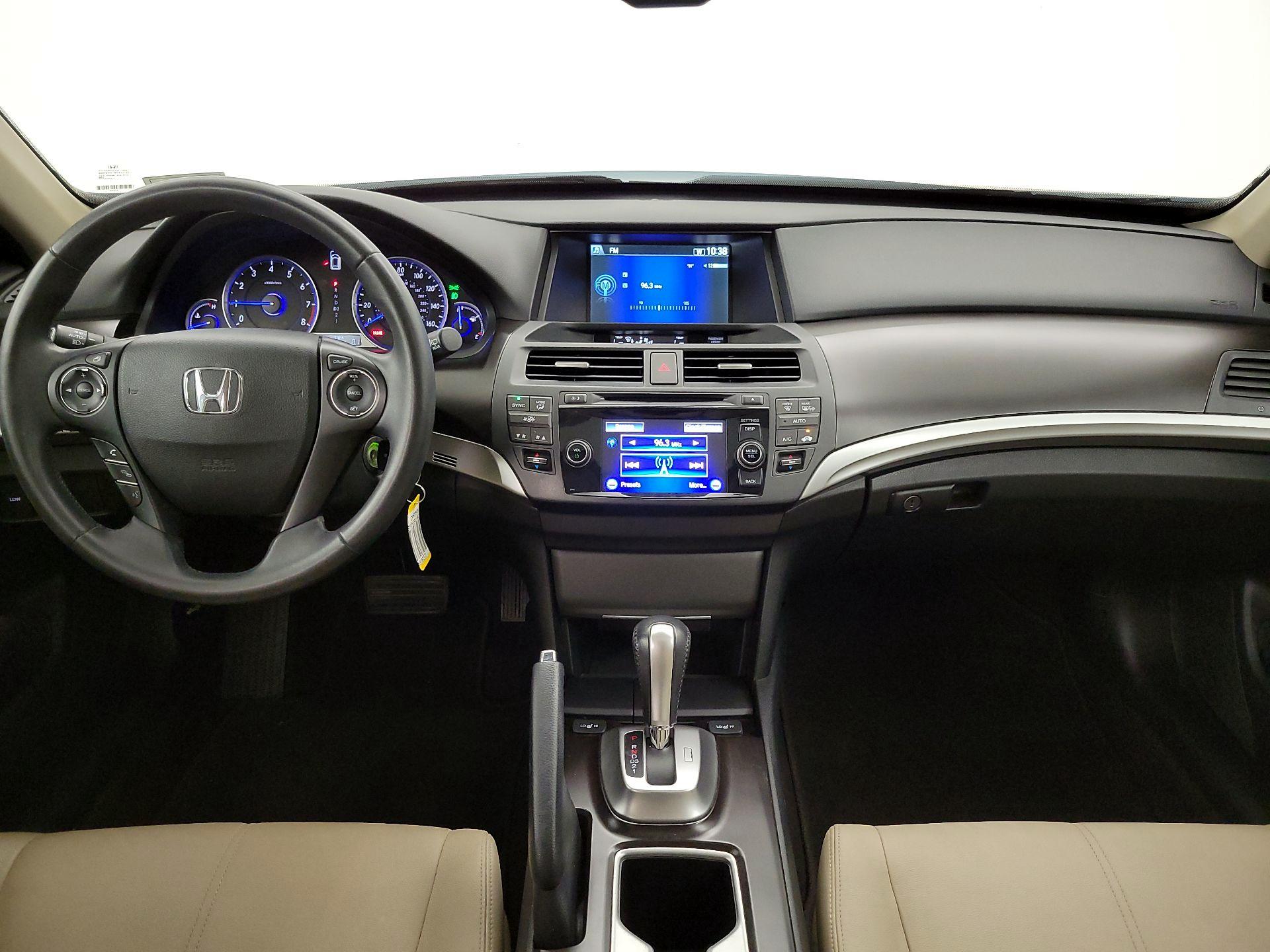 Thumbnail: 2013 Honda Accord Crosstour - 9