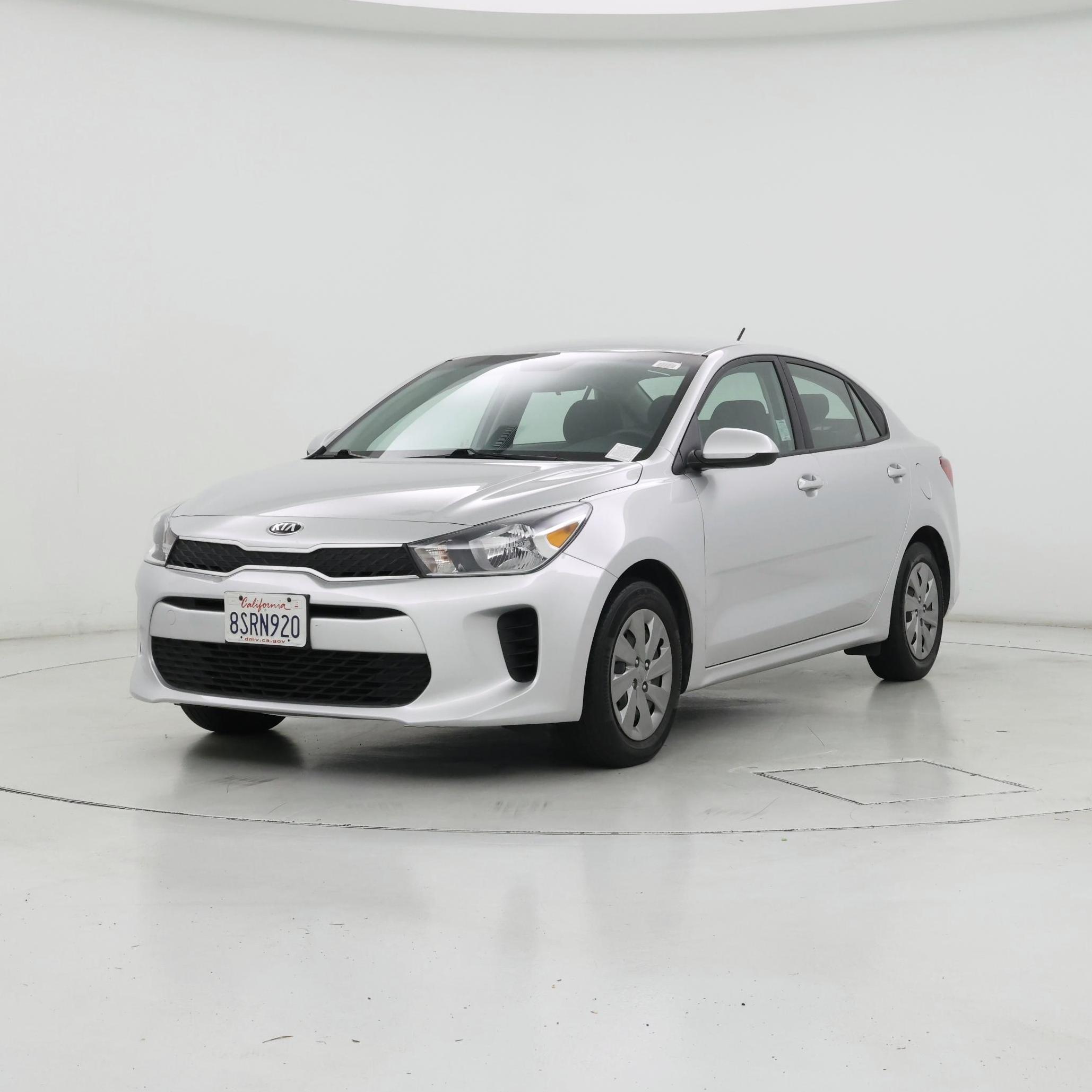 Thumbnail: 2020 Kia Rio - 4