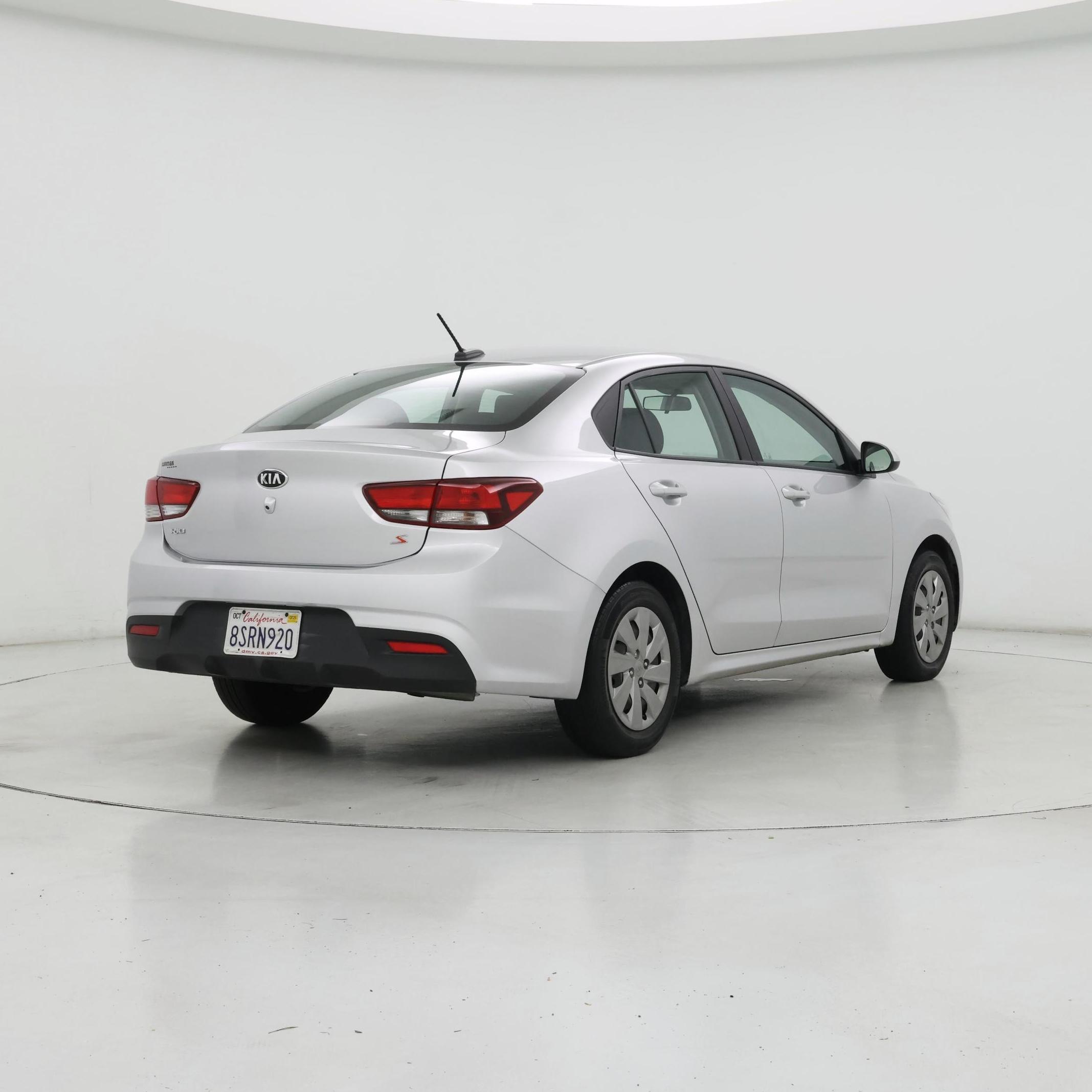 Thumbnail: 2020 Kia Rio - 8