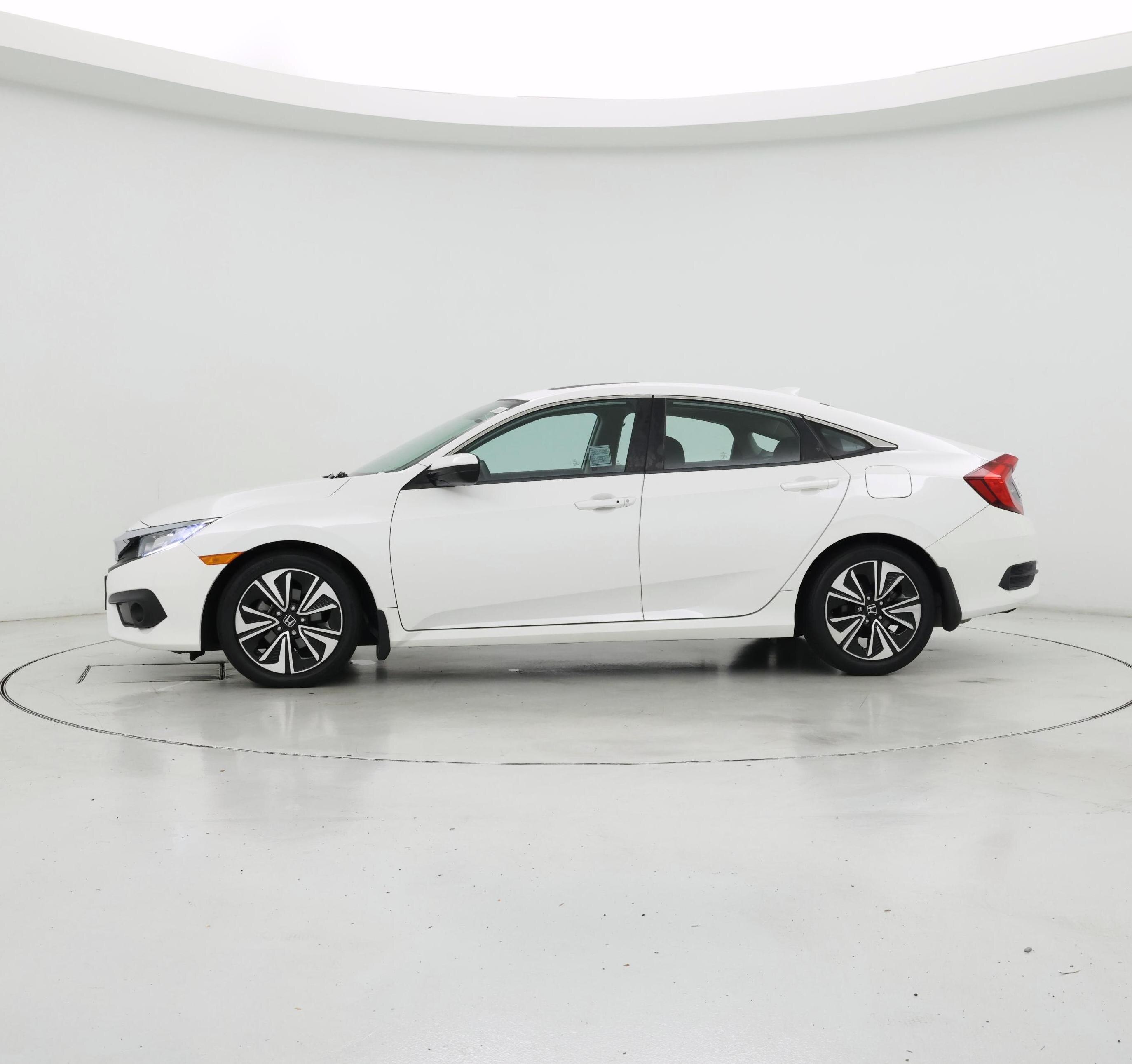 Thumbnail: 2018 Honda Civic - 3