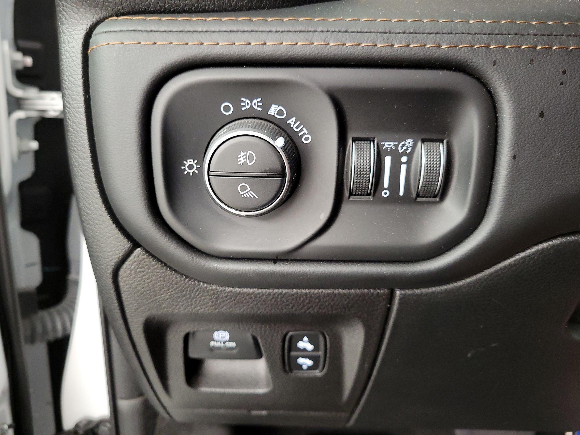 Thumbnail: 2021 RAM 1500 - 13