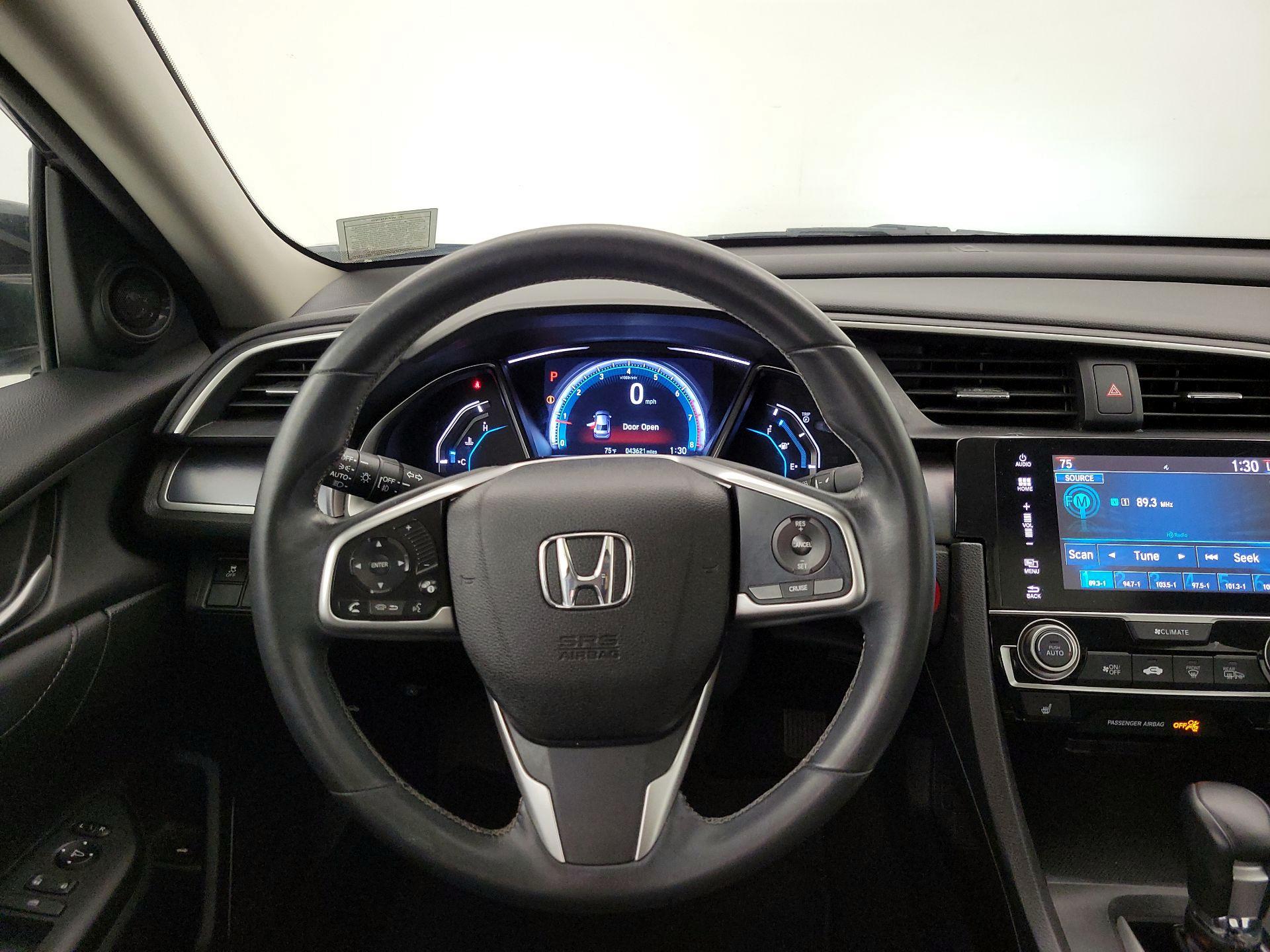 Thumbnail: 2016 Honda Civic - 10