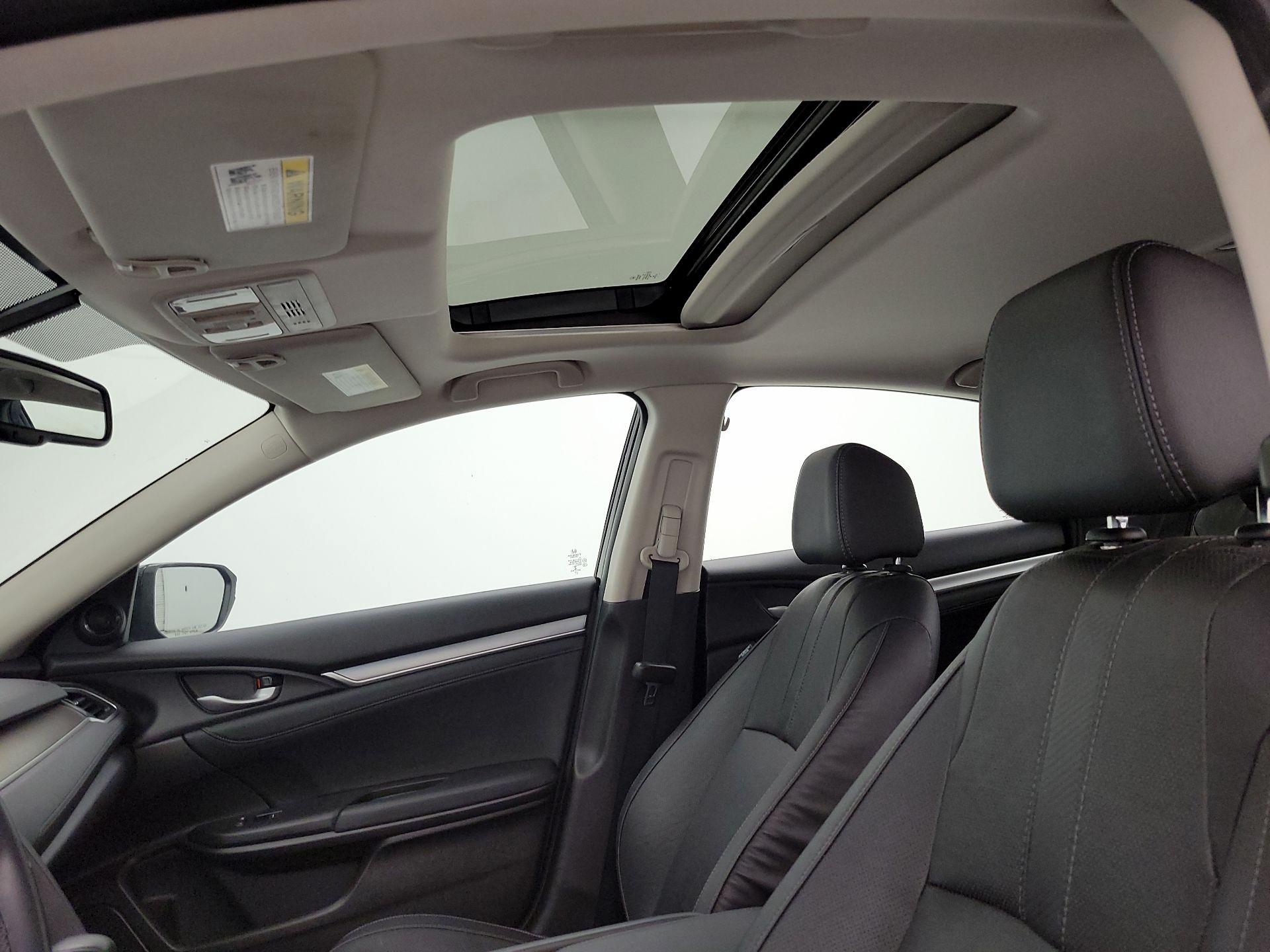 Thumbnail: 2016 Honda Civic - 18