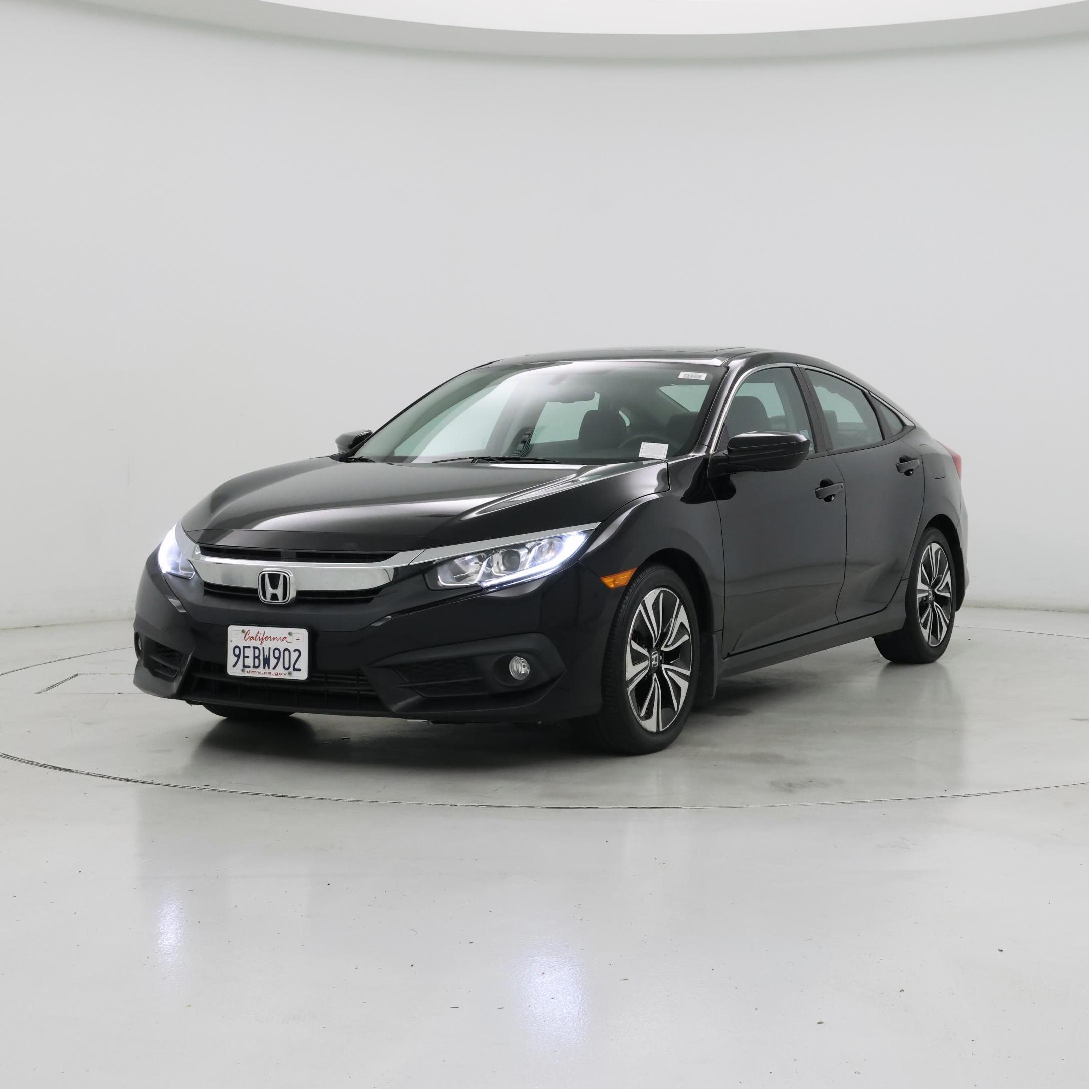 Thumbnail: 2016 Honda Civic - 4