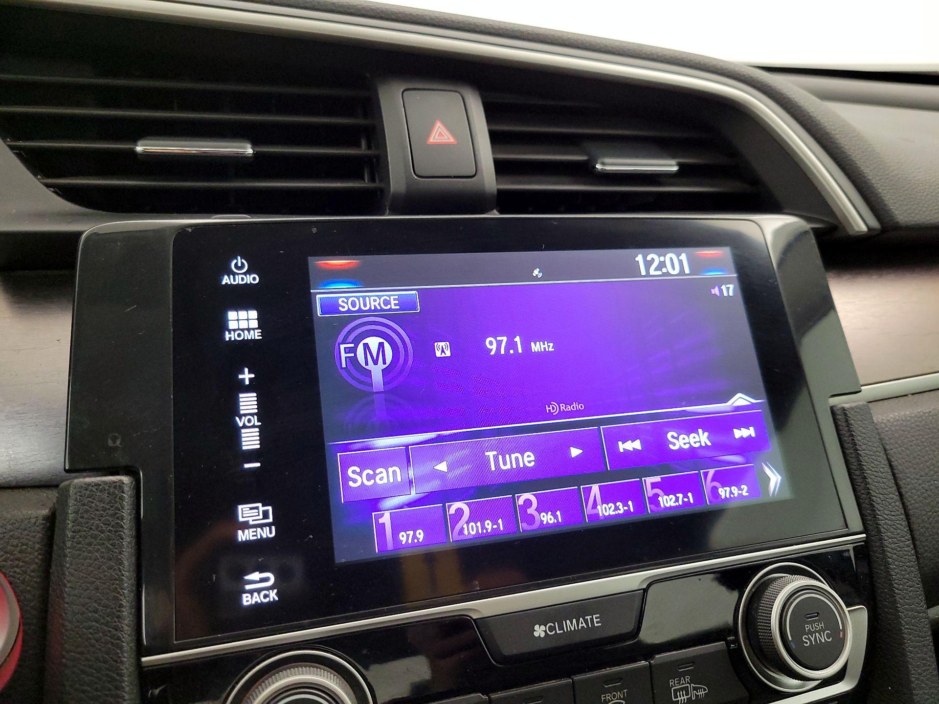 Thumbnail: 2017 Honda Civic - 15
