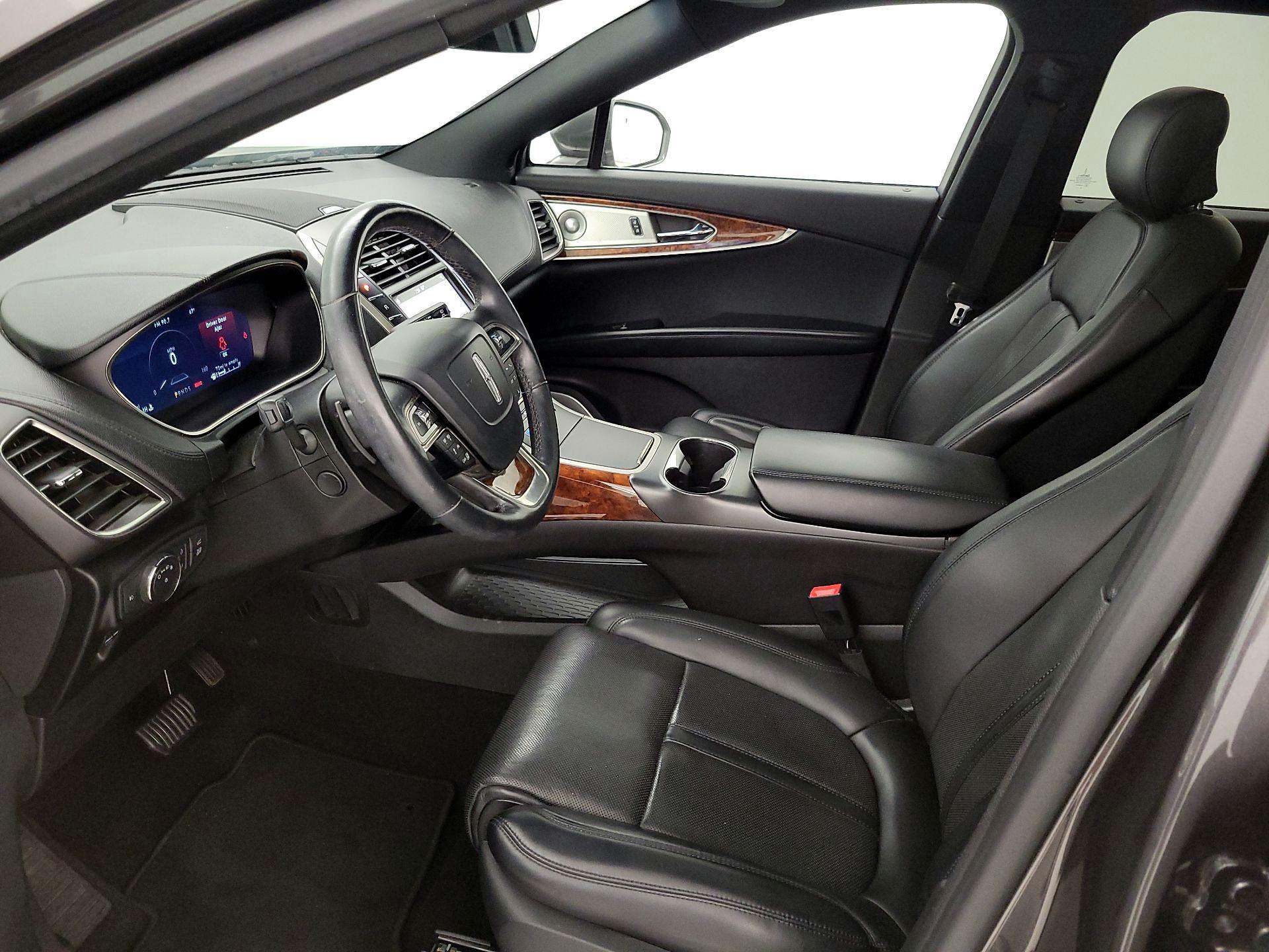 Thumbnail: 2019 Lincoln Nautilus - 11