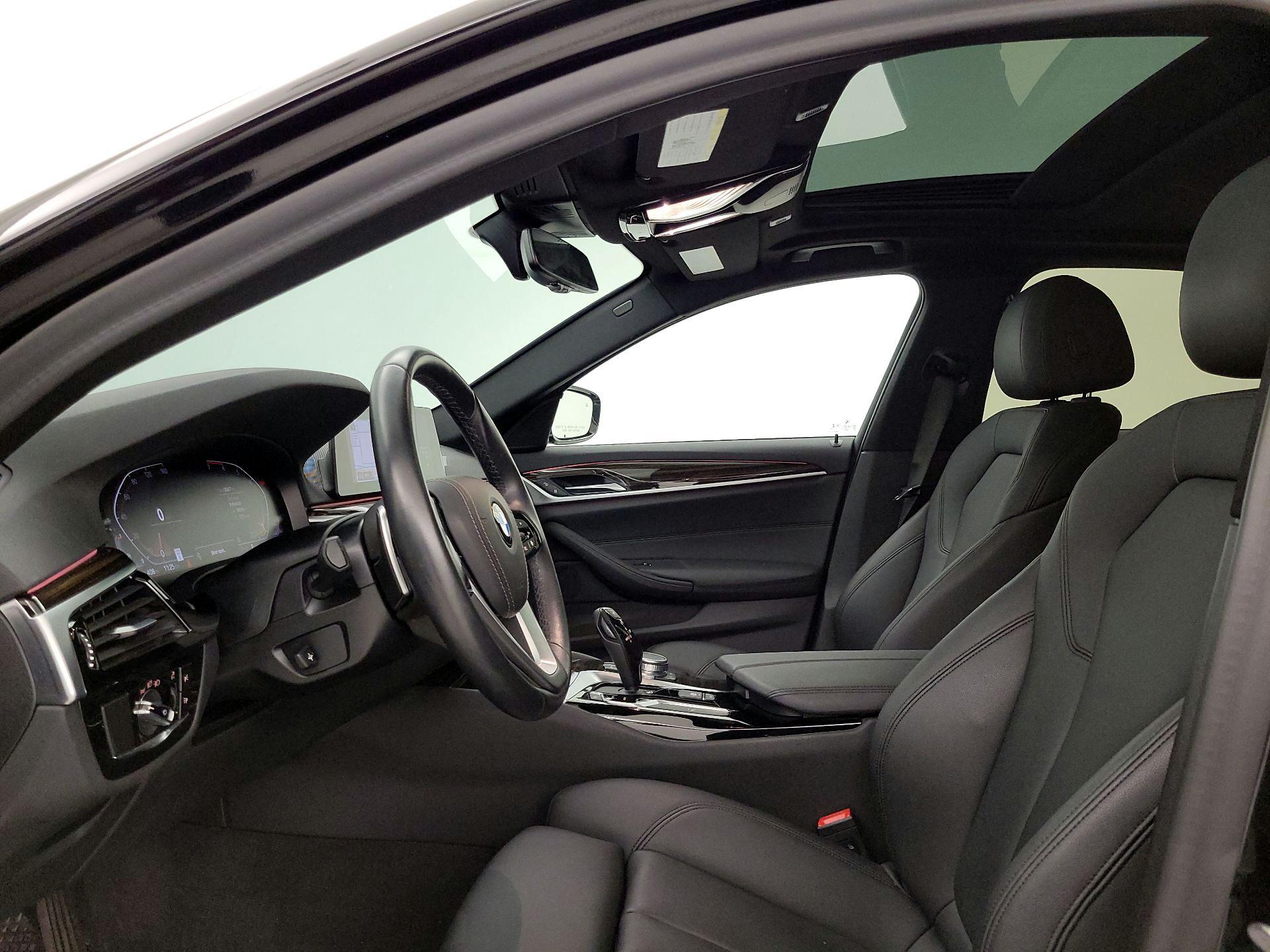 Thumbnail: 2020 BMW 5 Series - 20