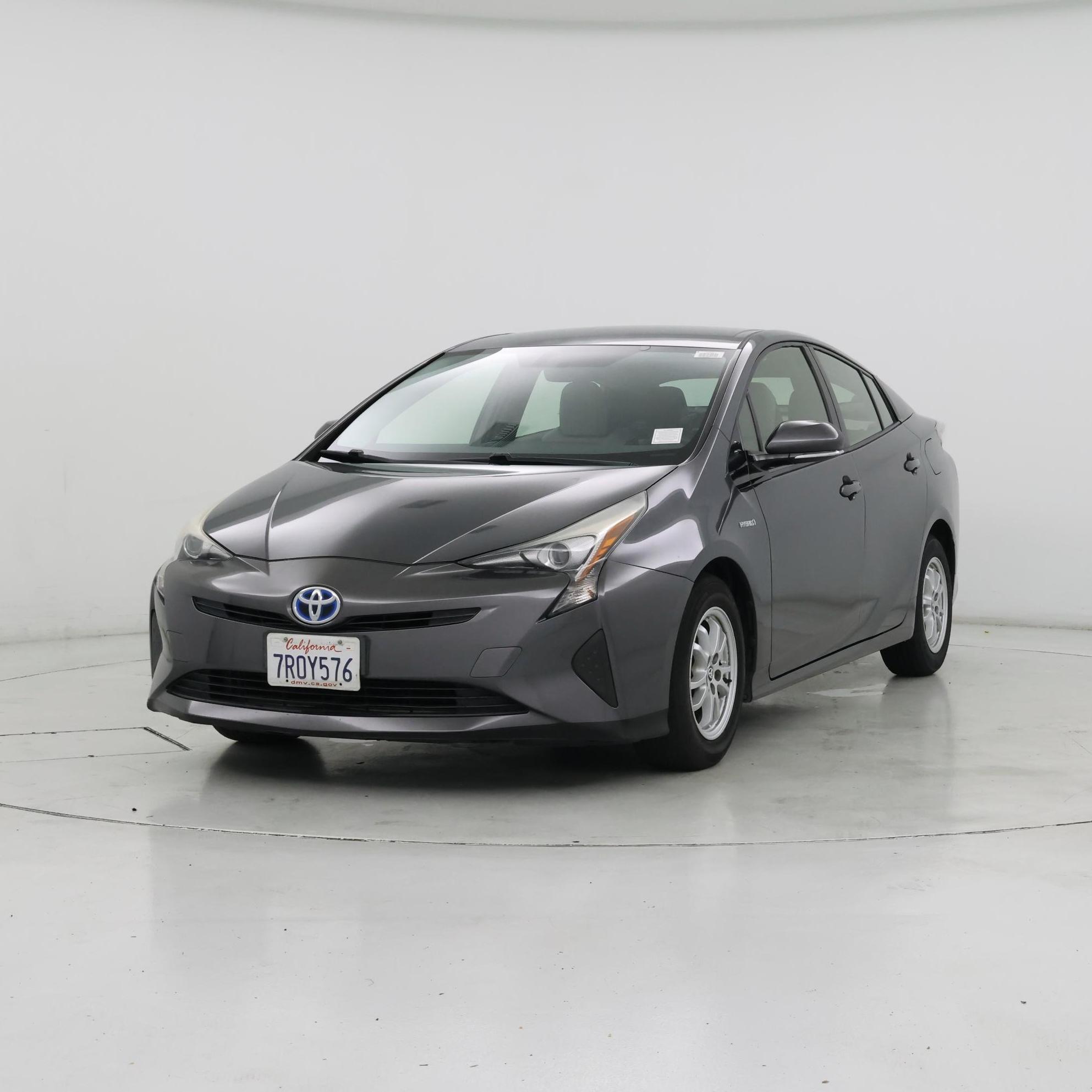 Thumbnail: 2016 Toyota Prius - 4